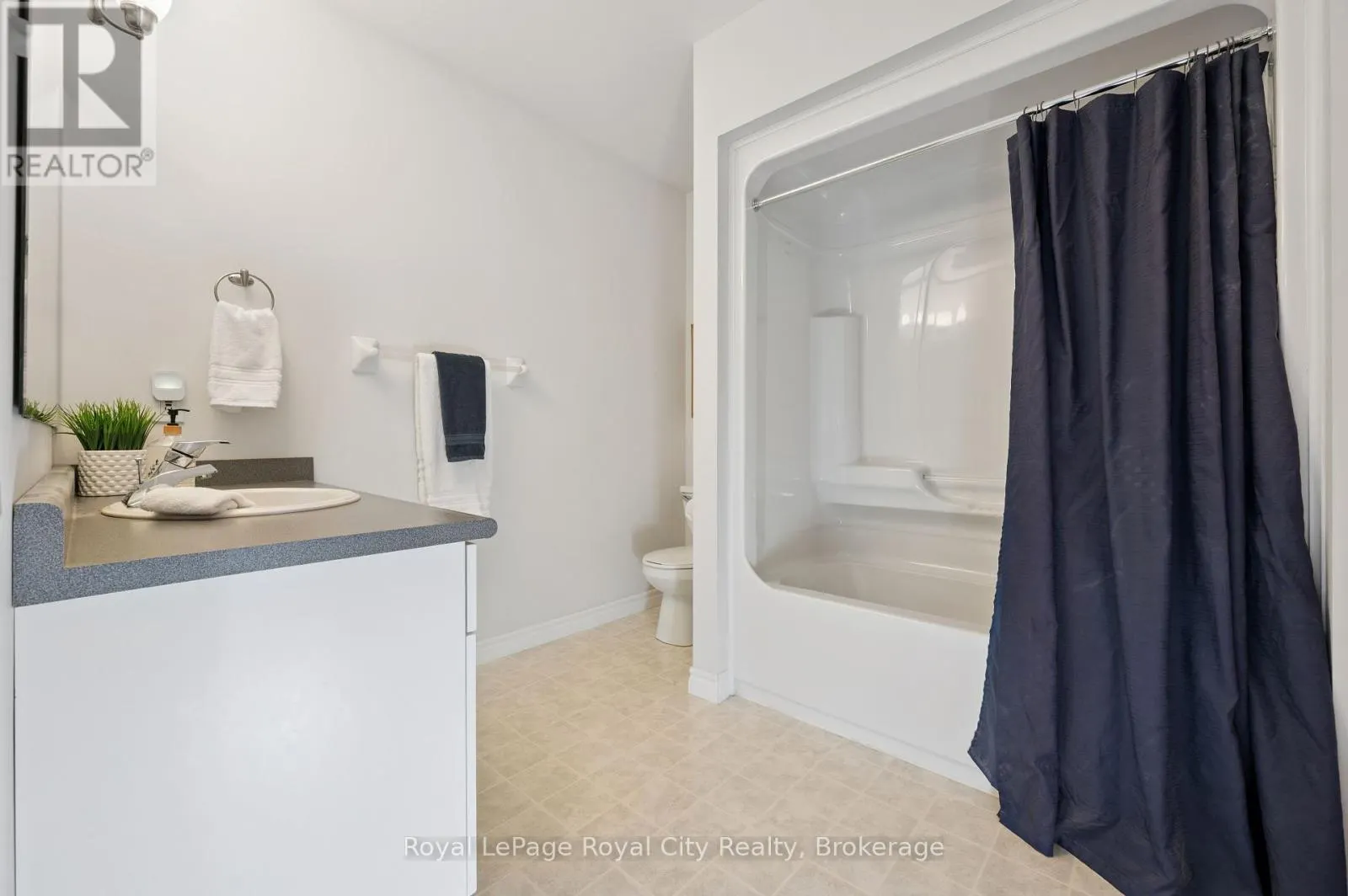 17 TERRAVIEW CRESCENT