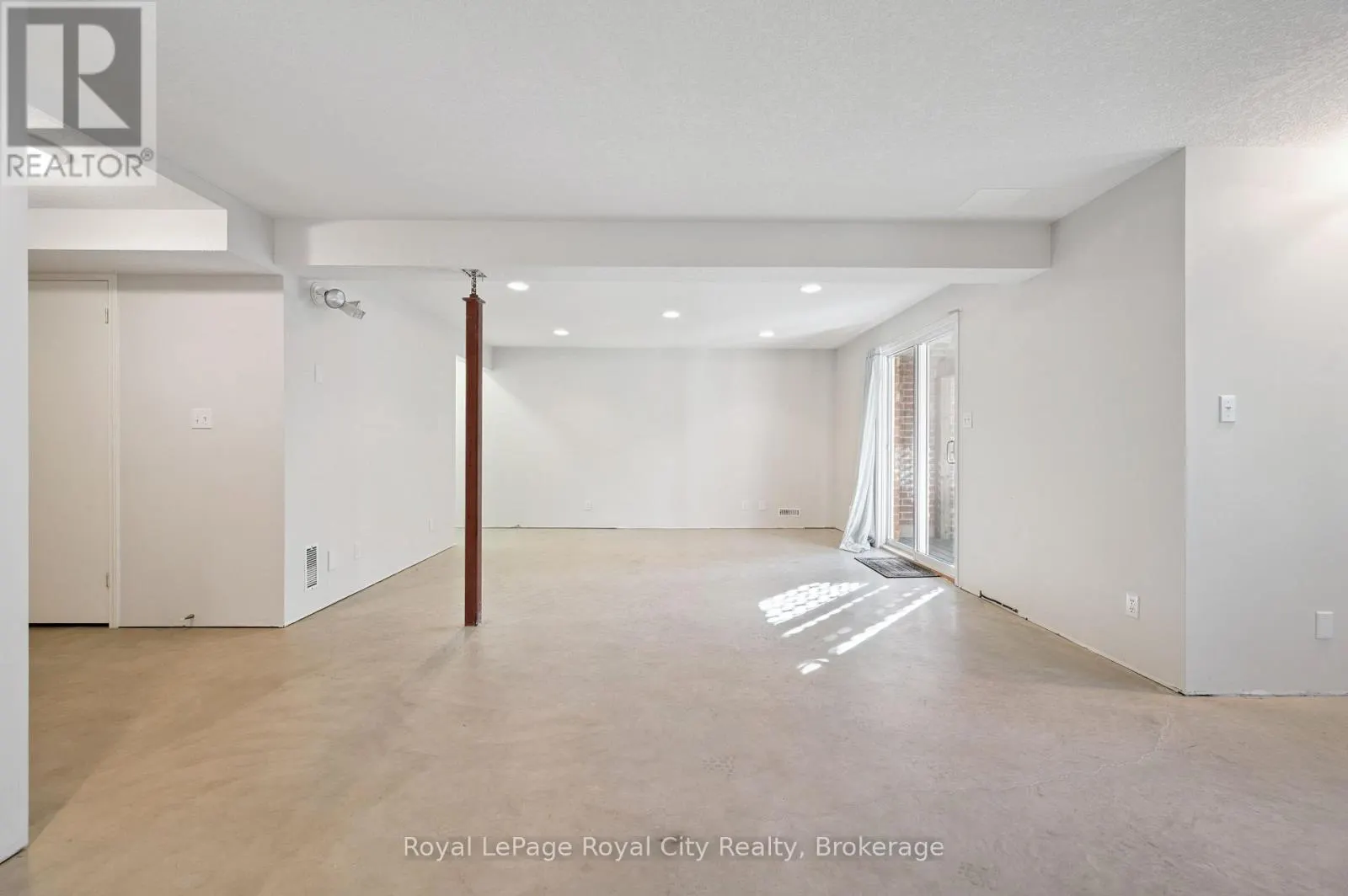 17 TERRAVIEW CRESCENT