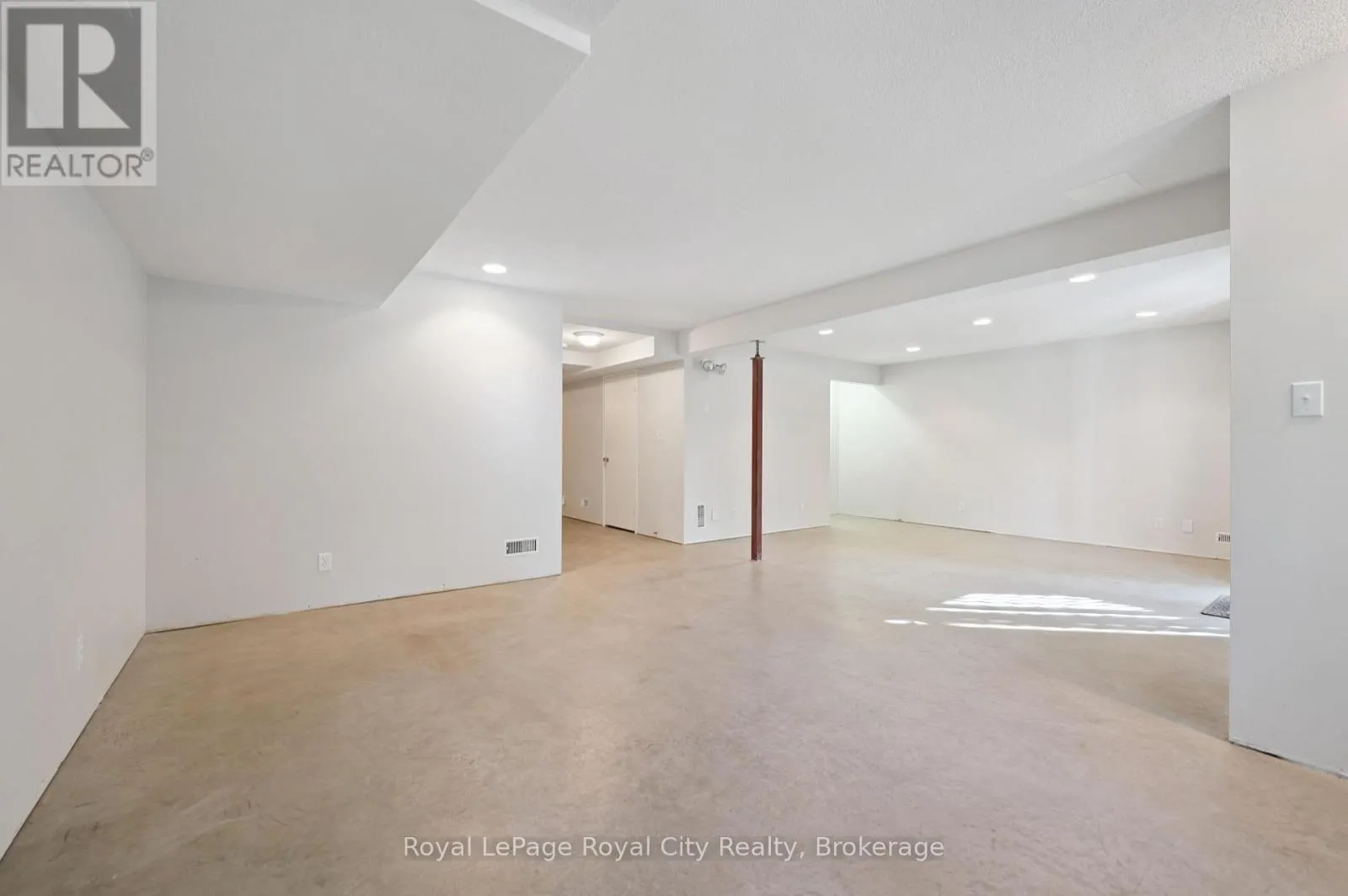 17 TERRAVIEW CRESCENT
