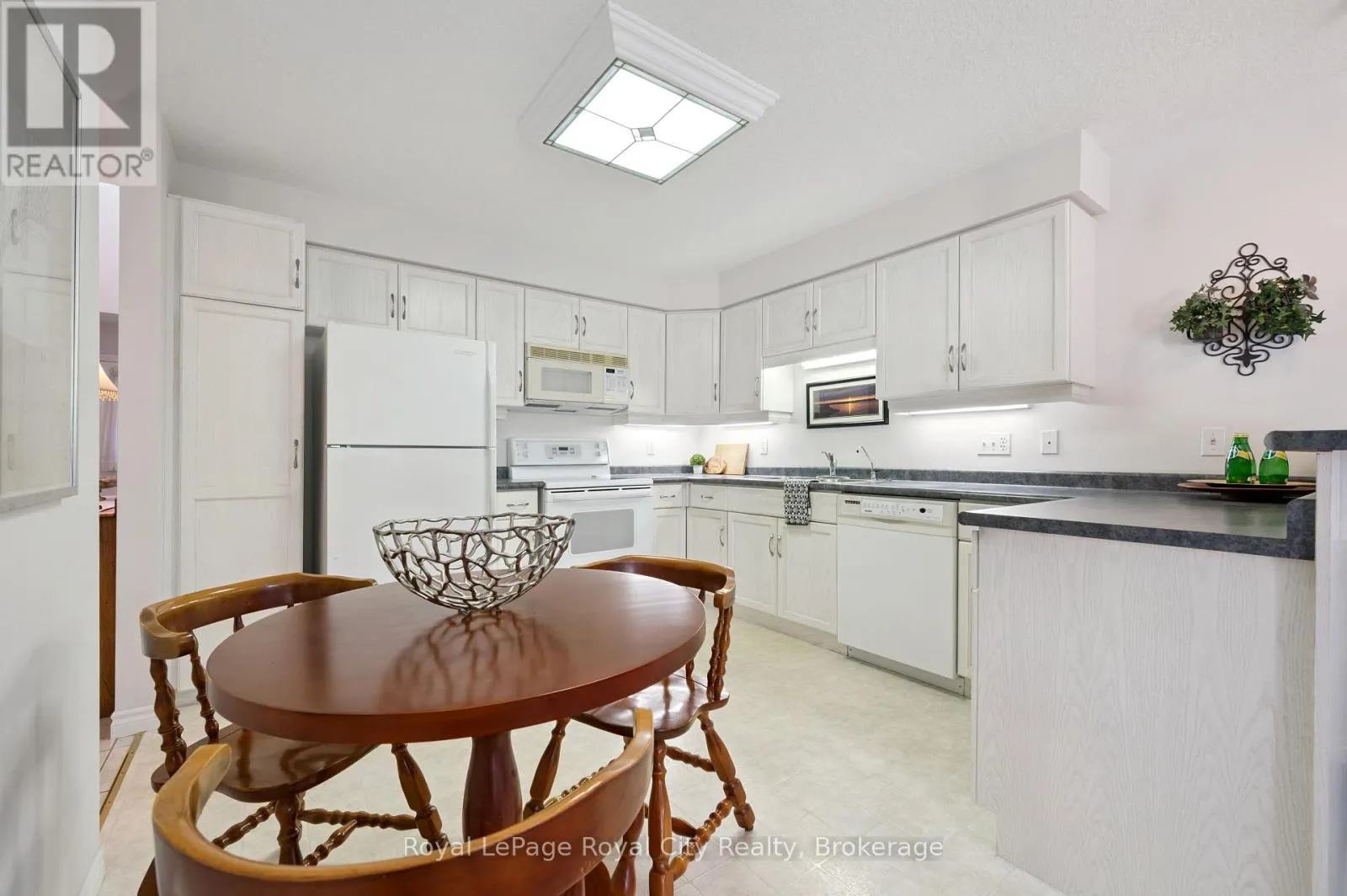 17 TERRAVIEW CRESCENT