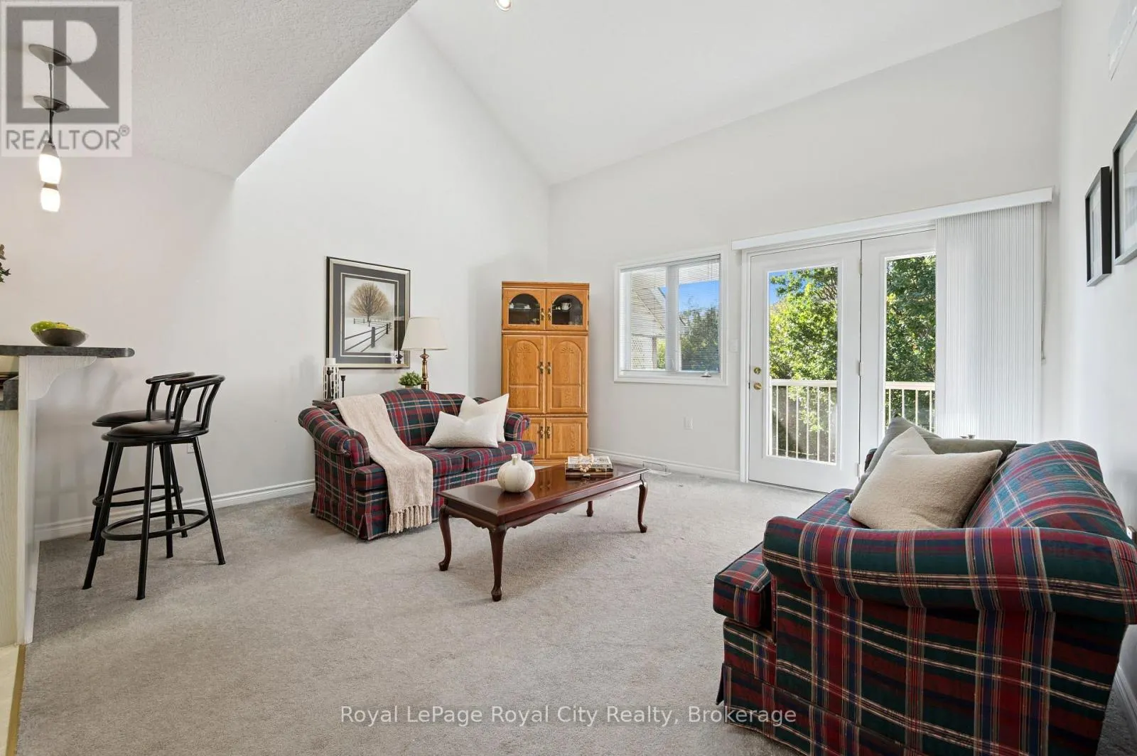 17 TERRAVIEW CRESCENT
