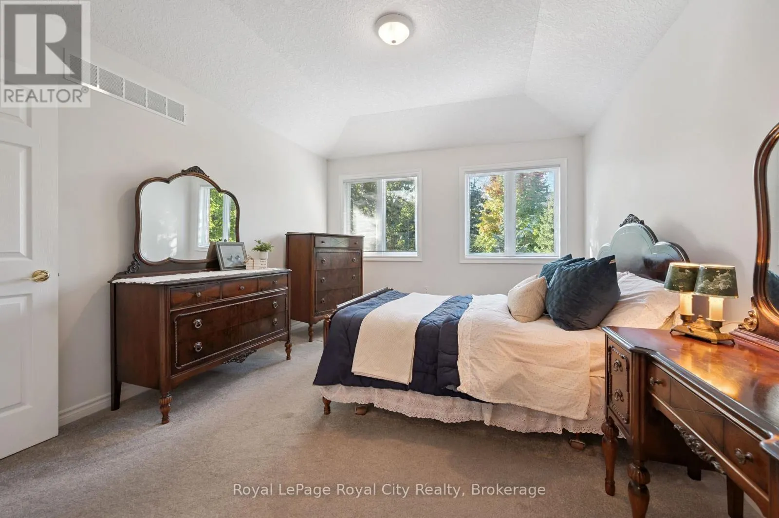 17 TERRAVIEW CRESCENT