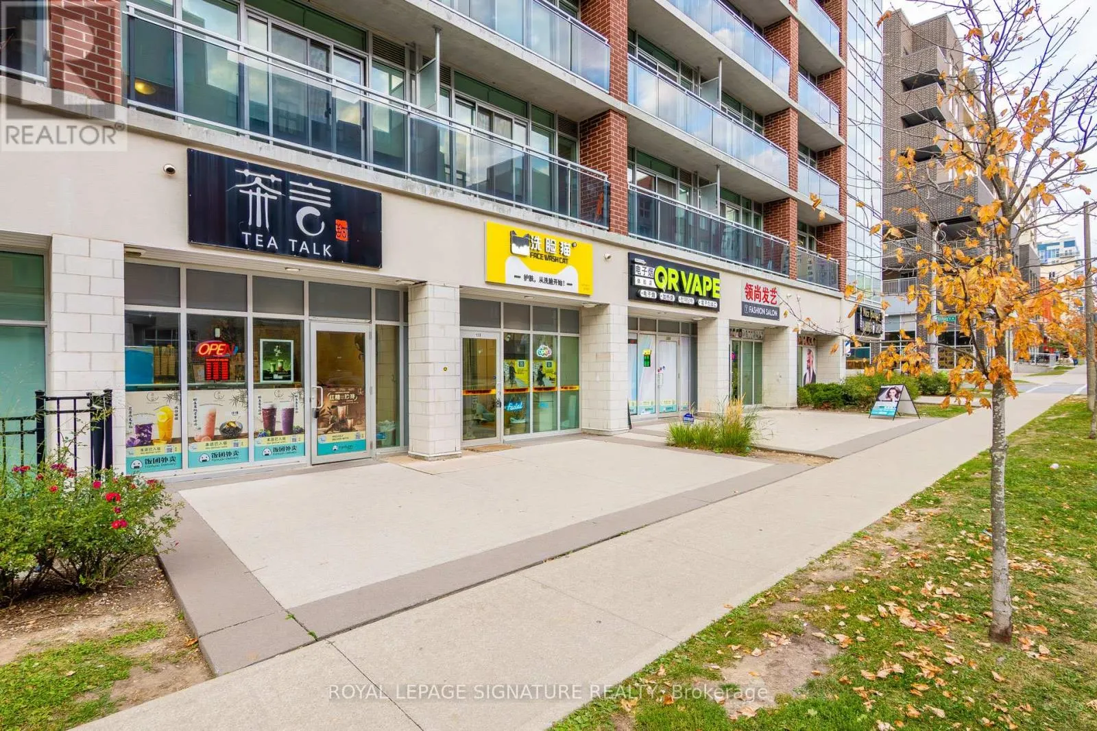 406 - 308 LESTER STREET