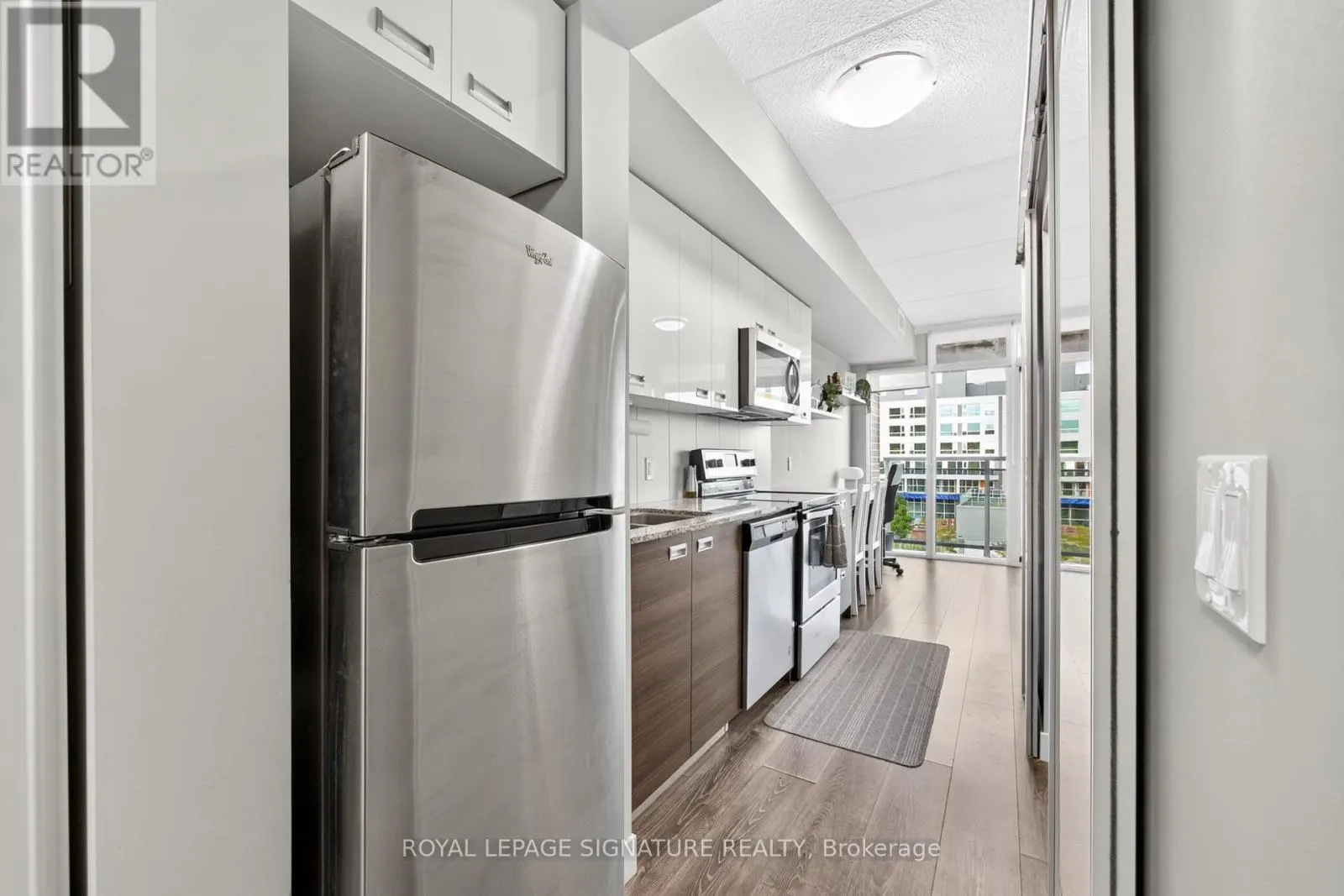 406 - 308 LESTER STREET