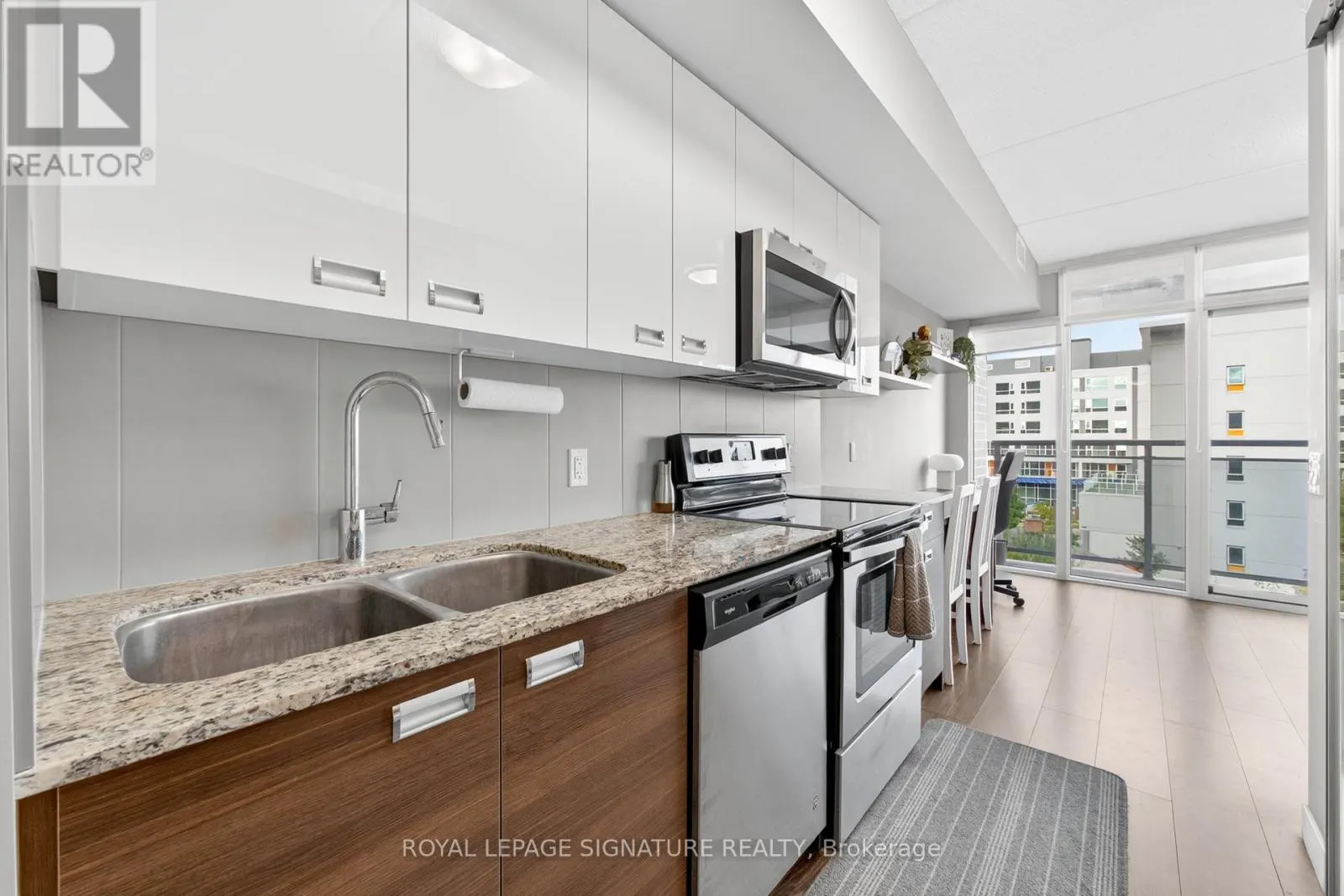 406 - 308 LESTER STREET