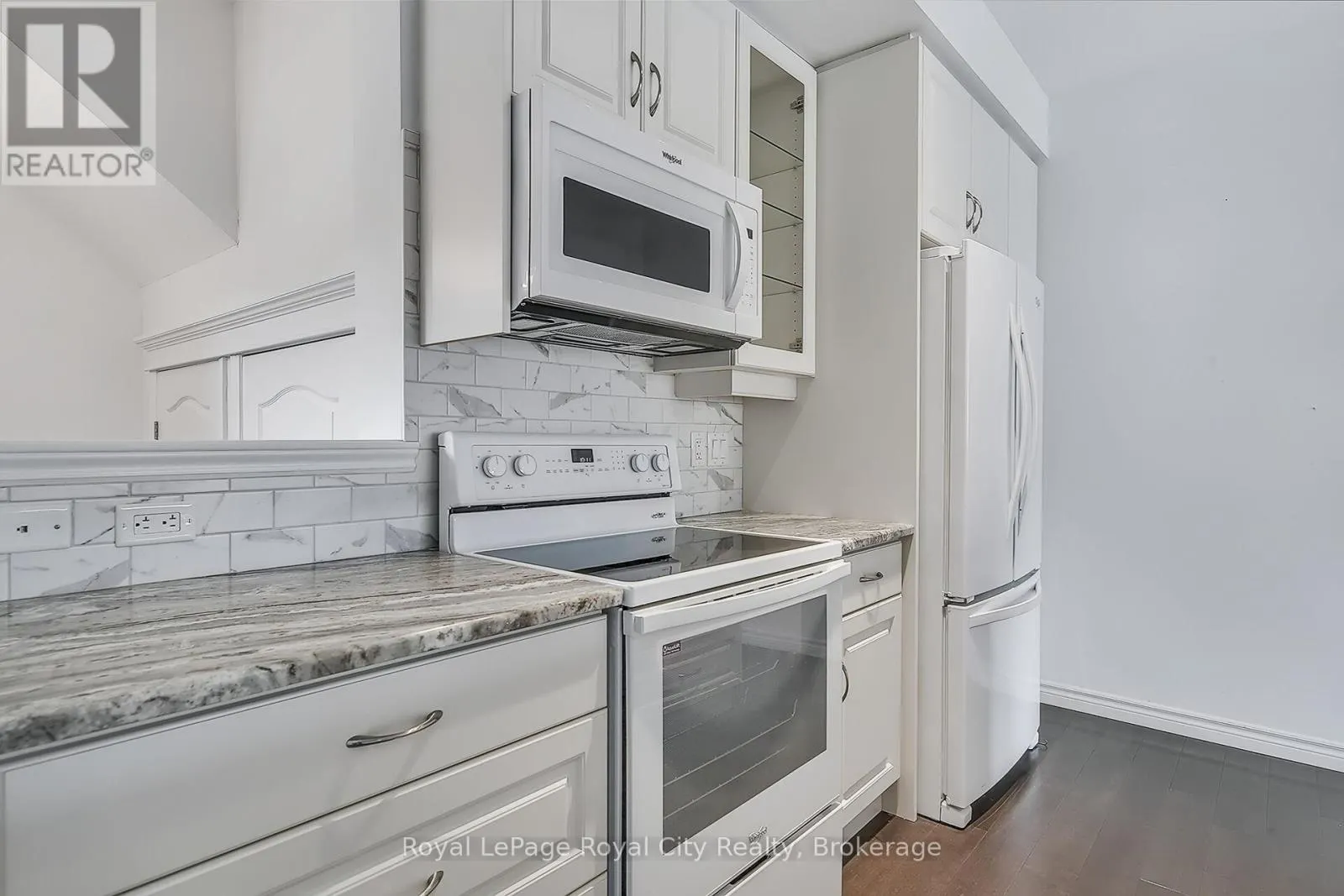 2 - 32 ARKELL ROAD, #2