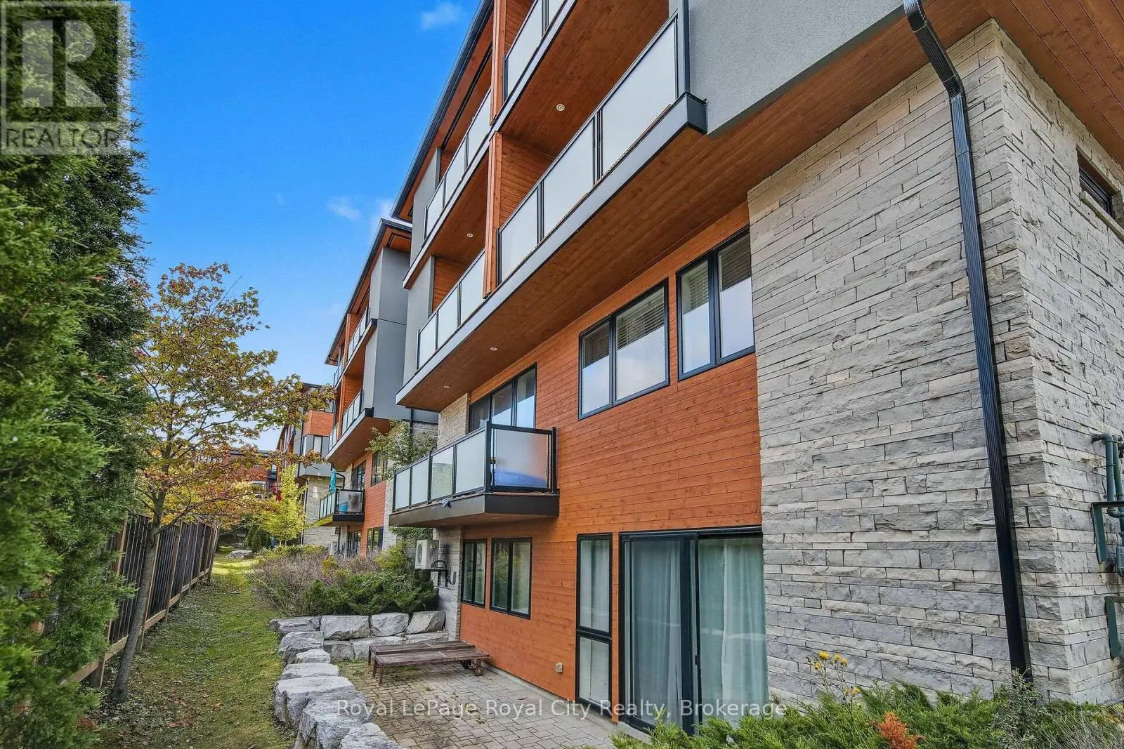 2 - 32 ARKELL ROAD, #2