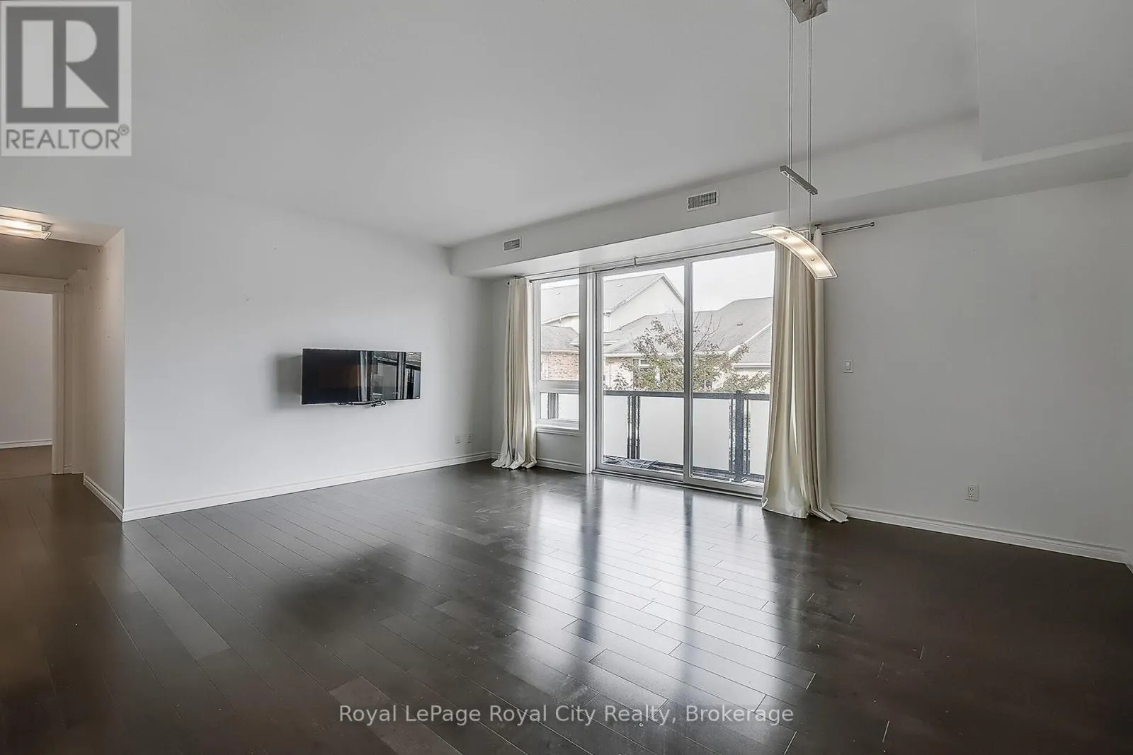 2 - 32 ARKELL ROAD, #2