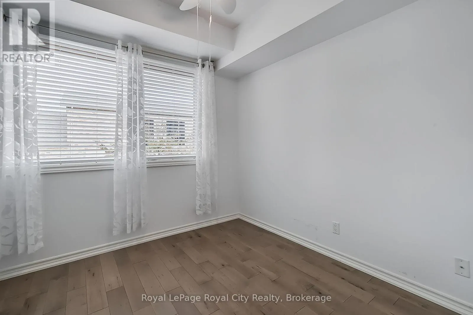 2 - 32 ARKELL ROAD, #2