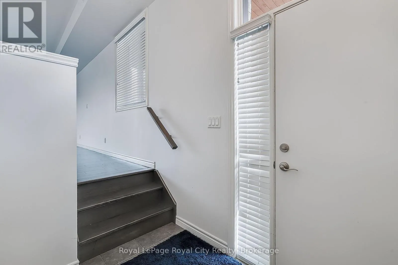 2 - 32 ARKELL ROAD, #2