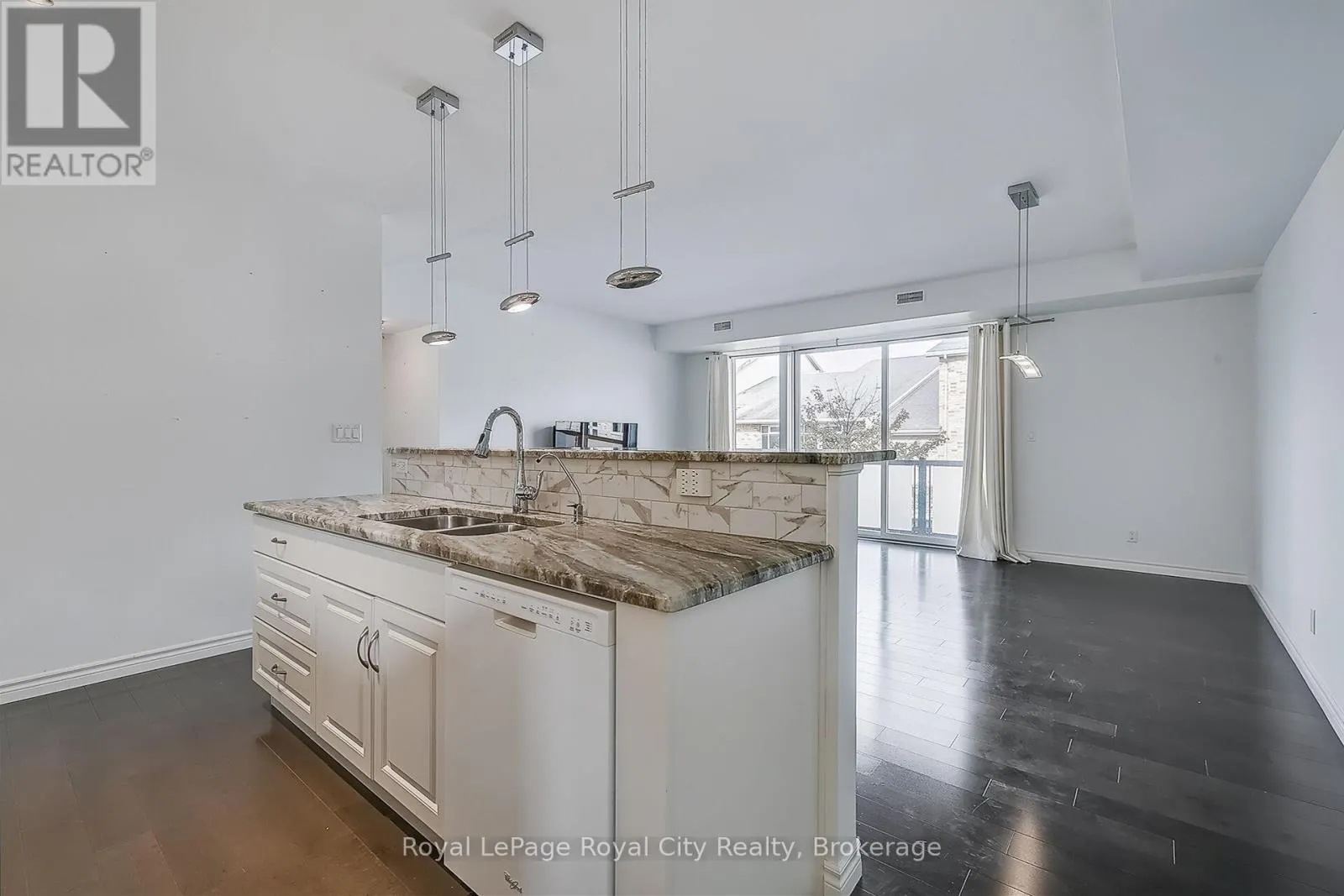 2 - 32 ARKELL ROAD, #2