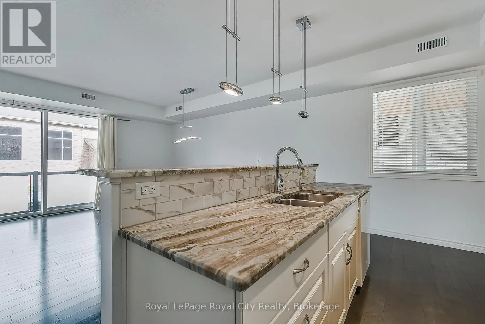 2 - 32 ARKELL ROAD, #2