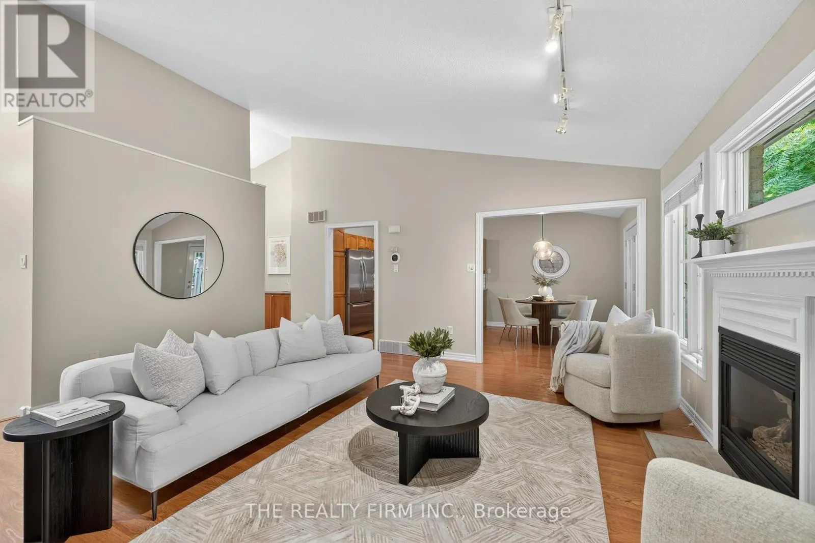 4 - 519 RIVERSIDE DRIVE, #4