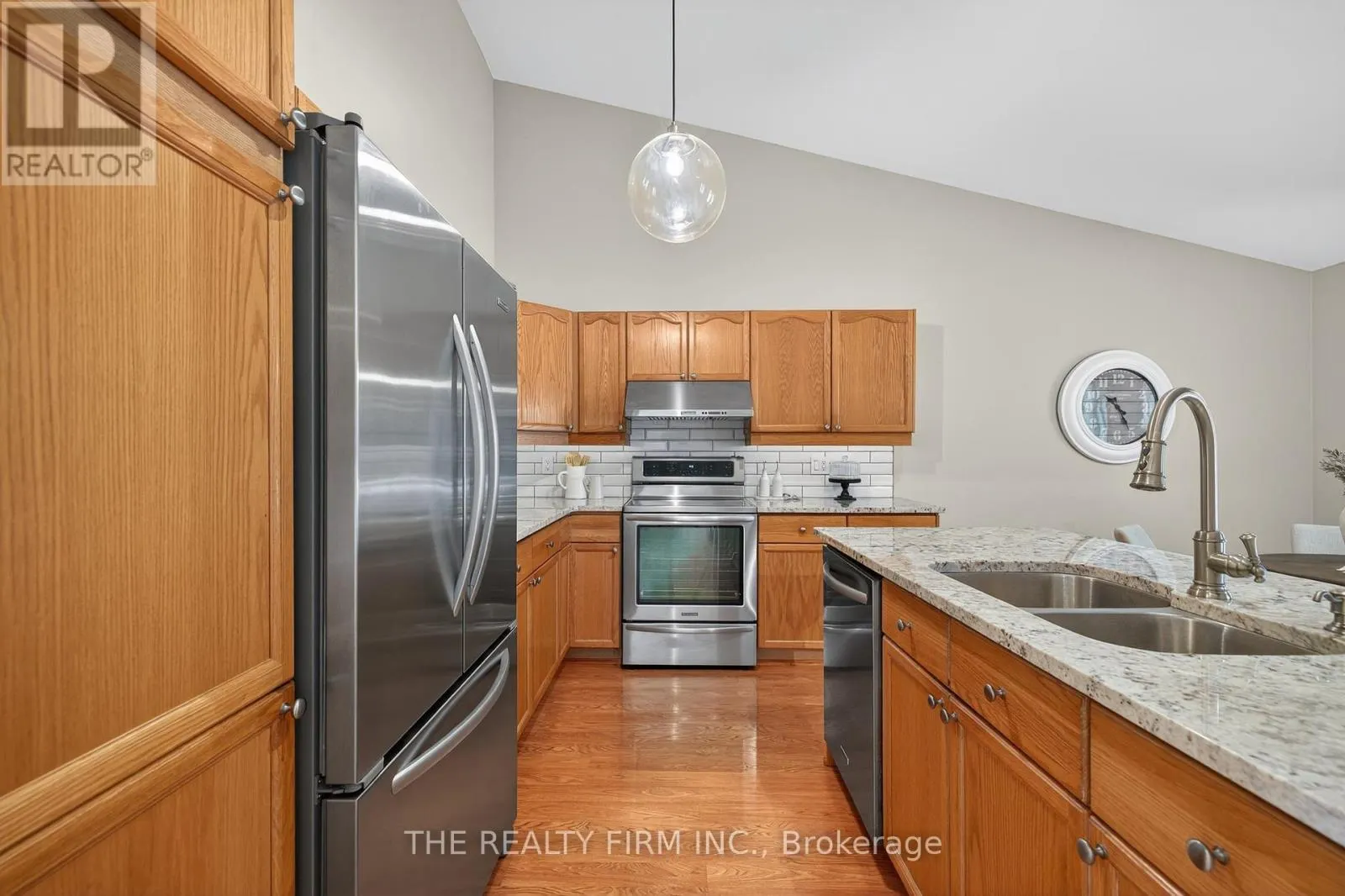 4 - 519 RIVERSIDE DRIVE, #4