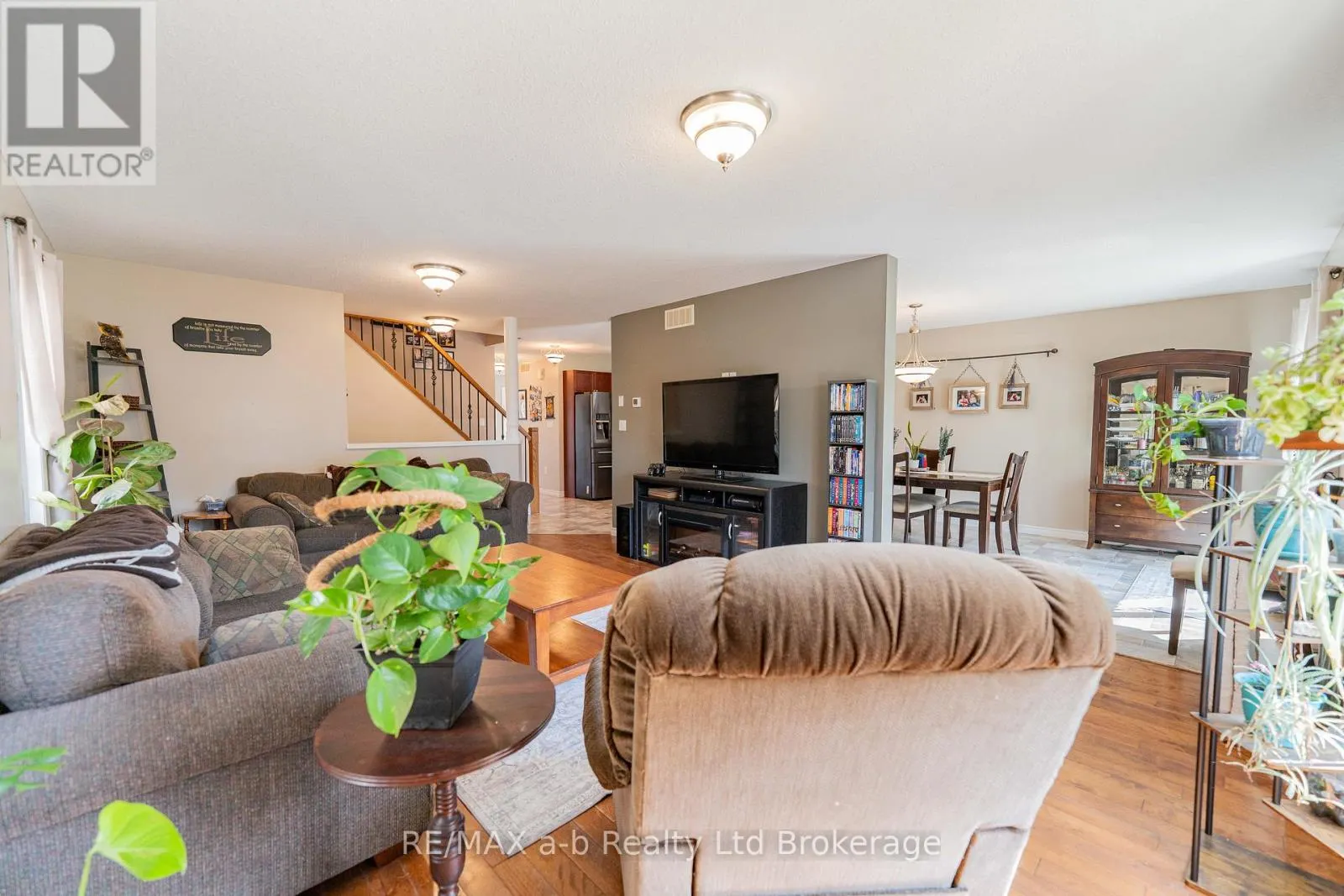 9 LANGRELL AVENUE