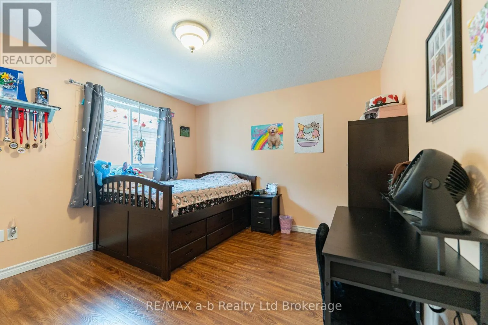 9 LANGRELL AVENUE