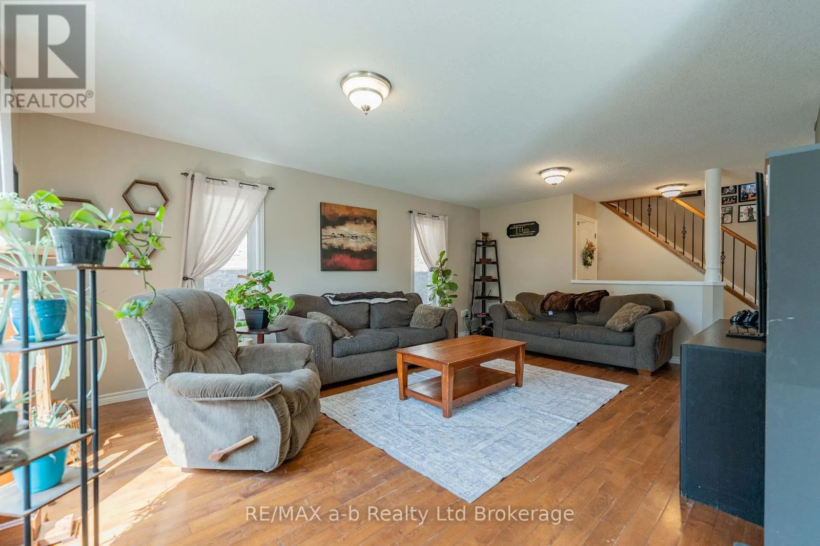 9 LANGRELL AVENUE