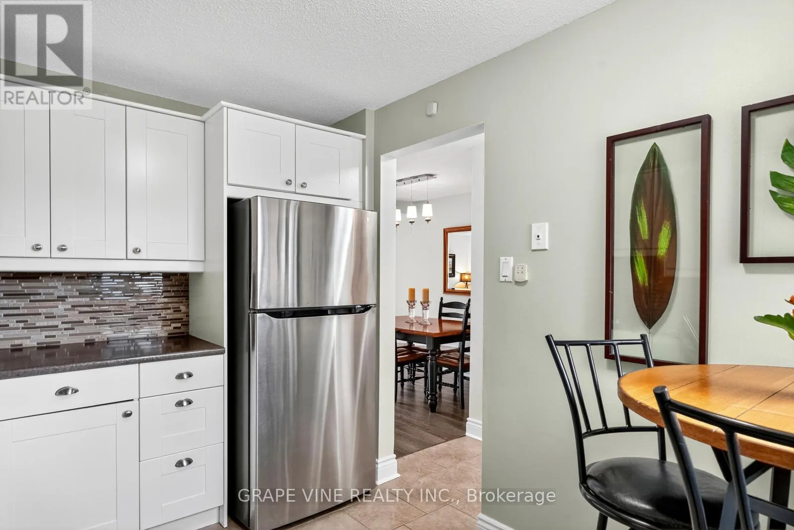61 - 34 SHERWAY DRIVE