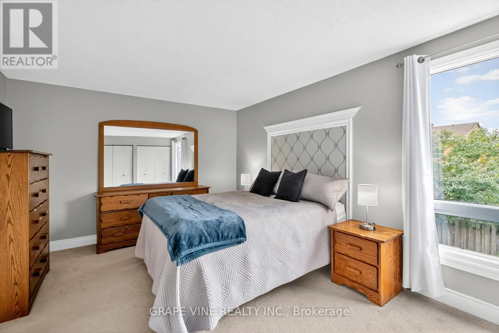 61 - 34 SHERWAY DRIVE