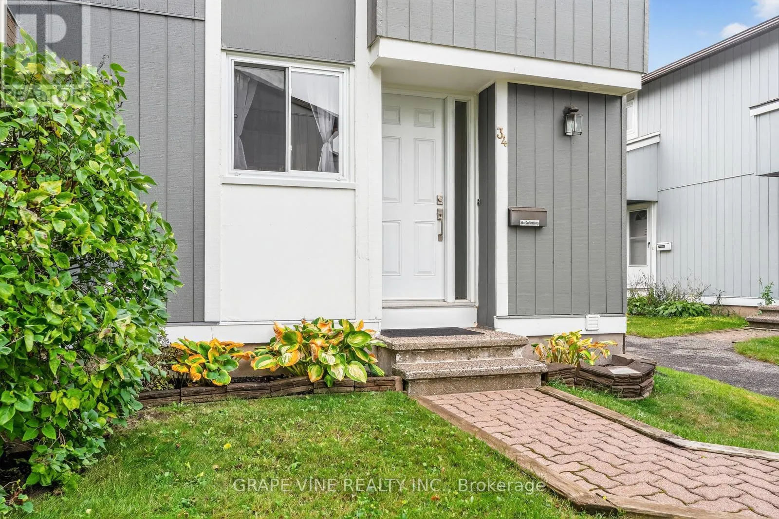 61 - 34 SHERWAY DRIVE