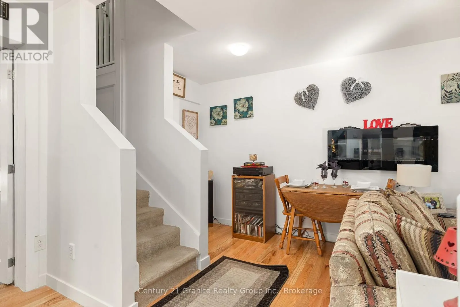 91 PINE AVENUE