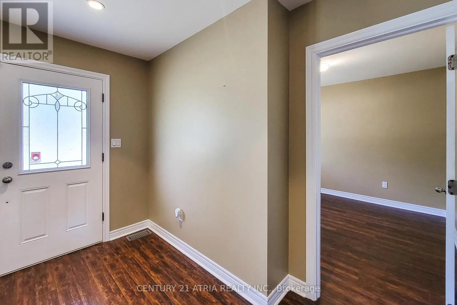 3259 POPLAR AVENUE