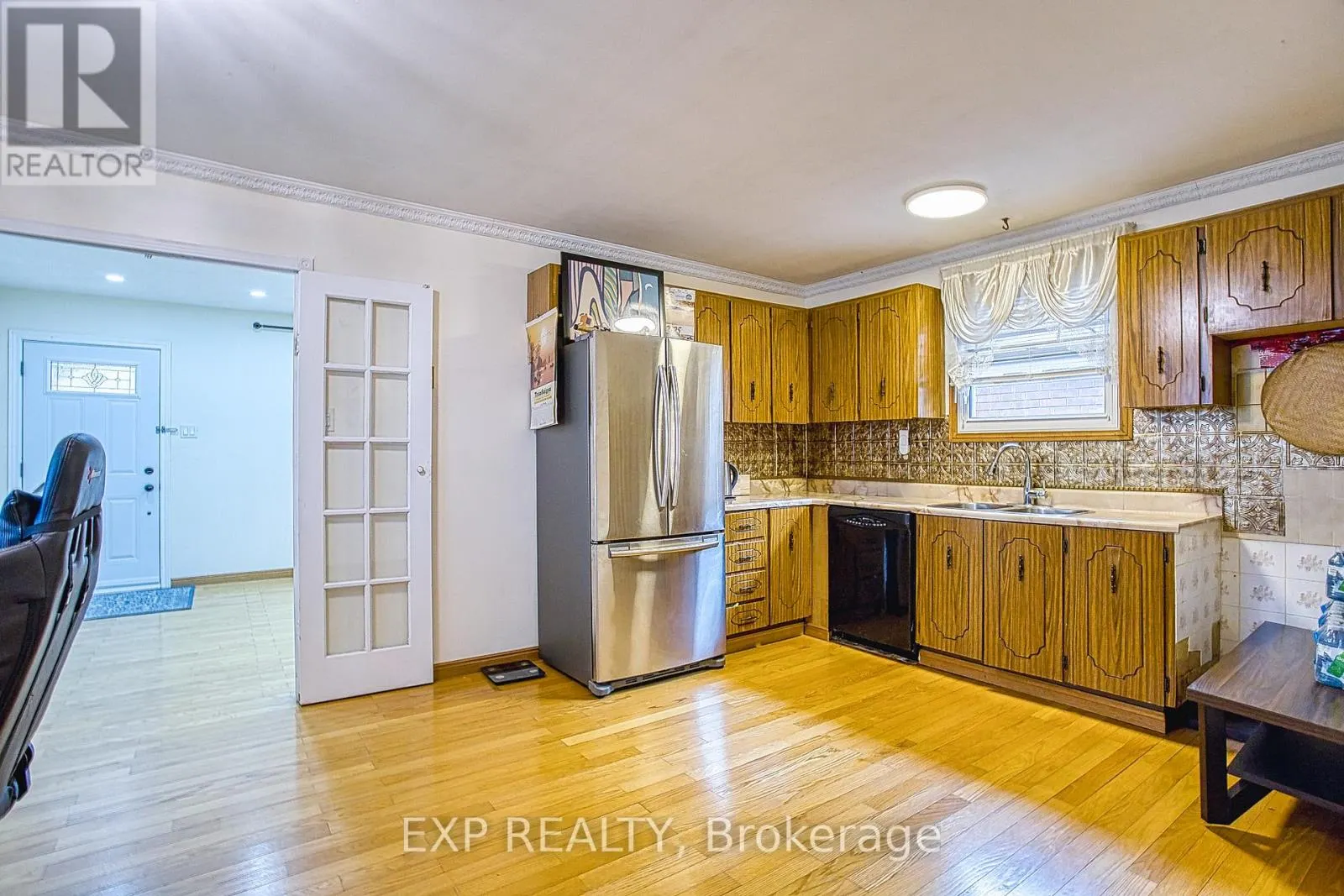 488 BARTON STREET E