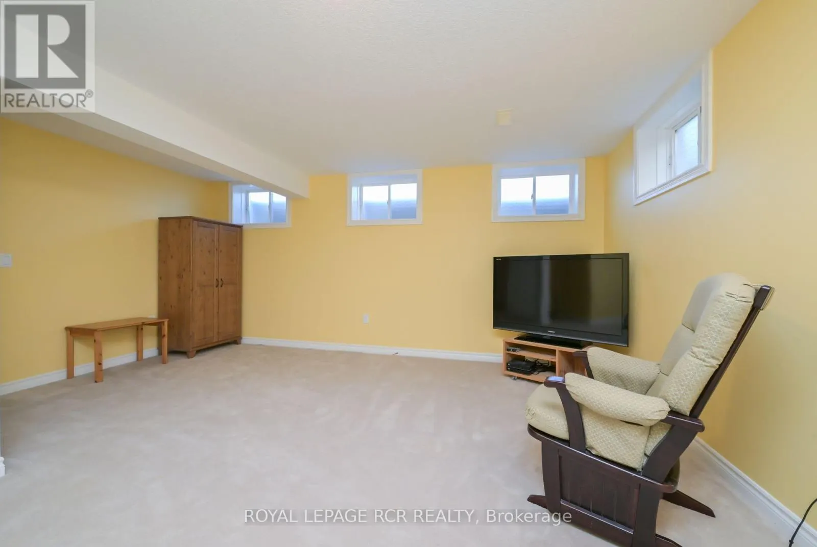 47 - 200 KINGFISHER DRIVE