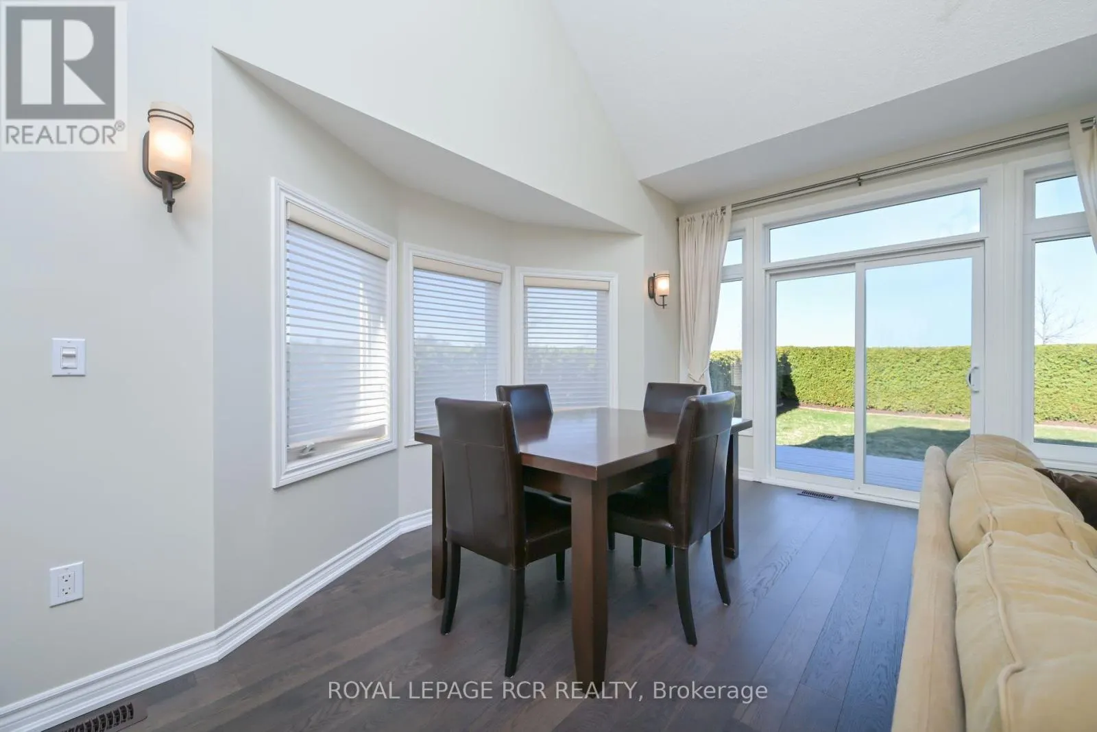 47 - 200 KINGFISHER DRIVE