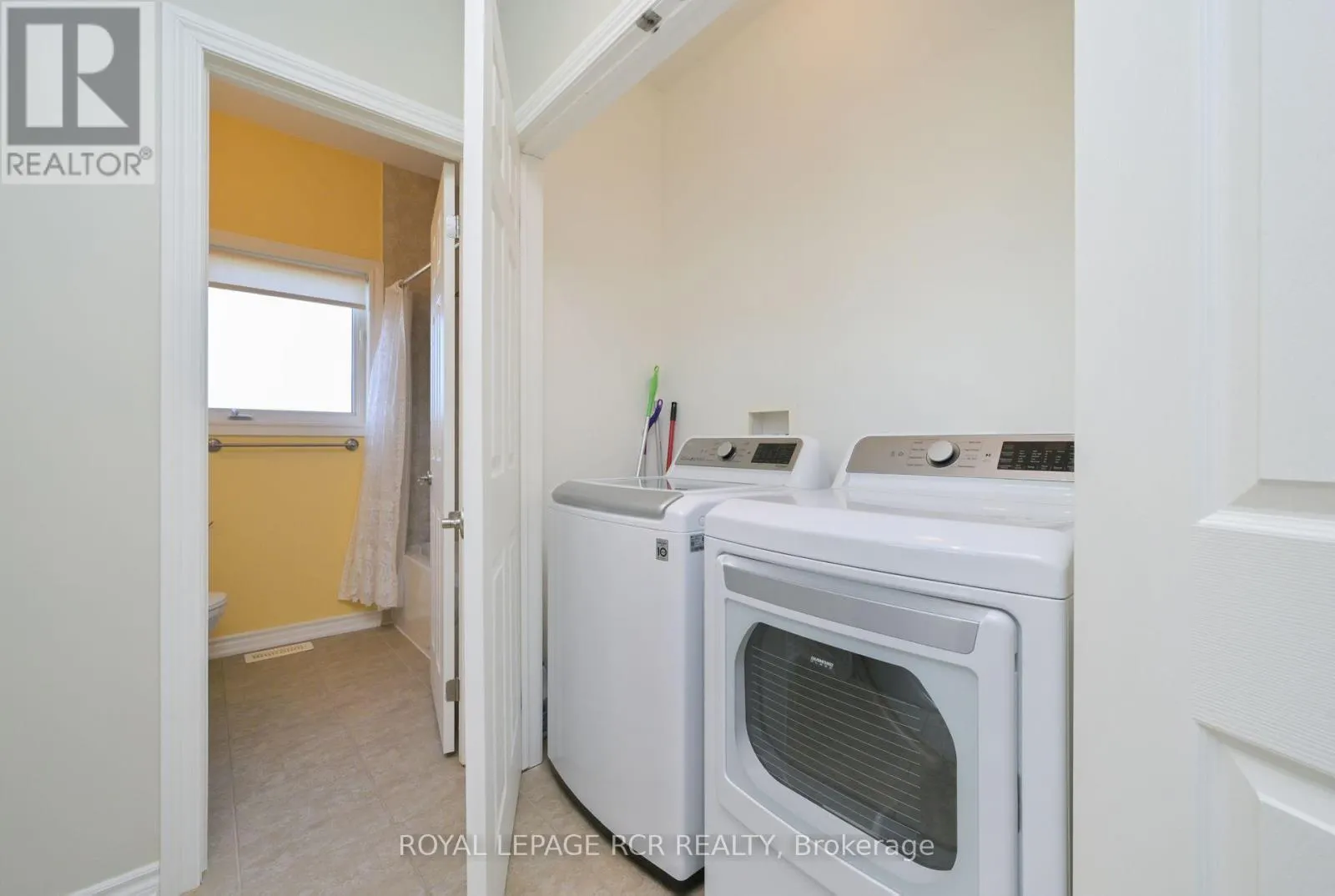 47 - 200 KINGFISHER DRIVE