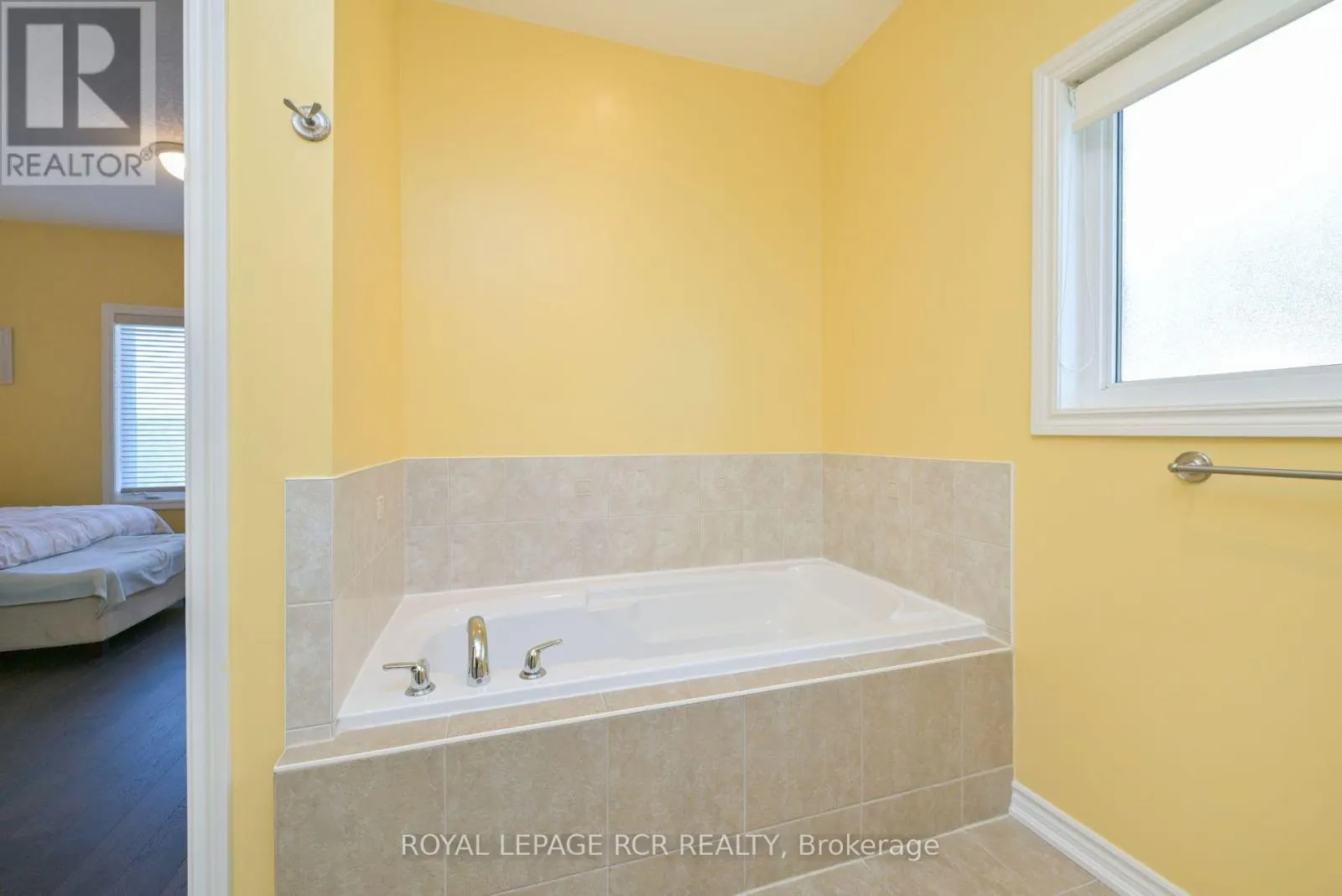 47 - 200 KINGFISHER DRIVE