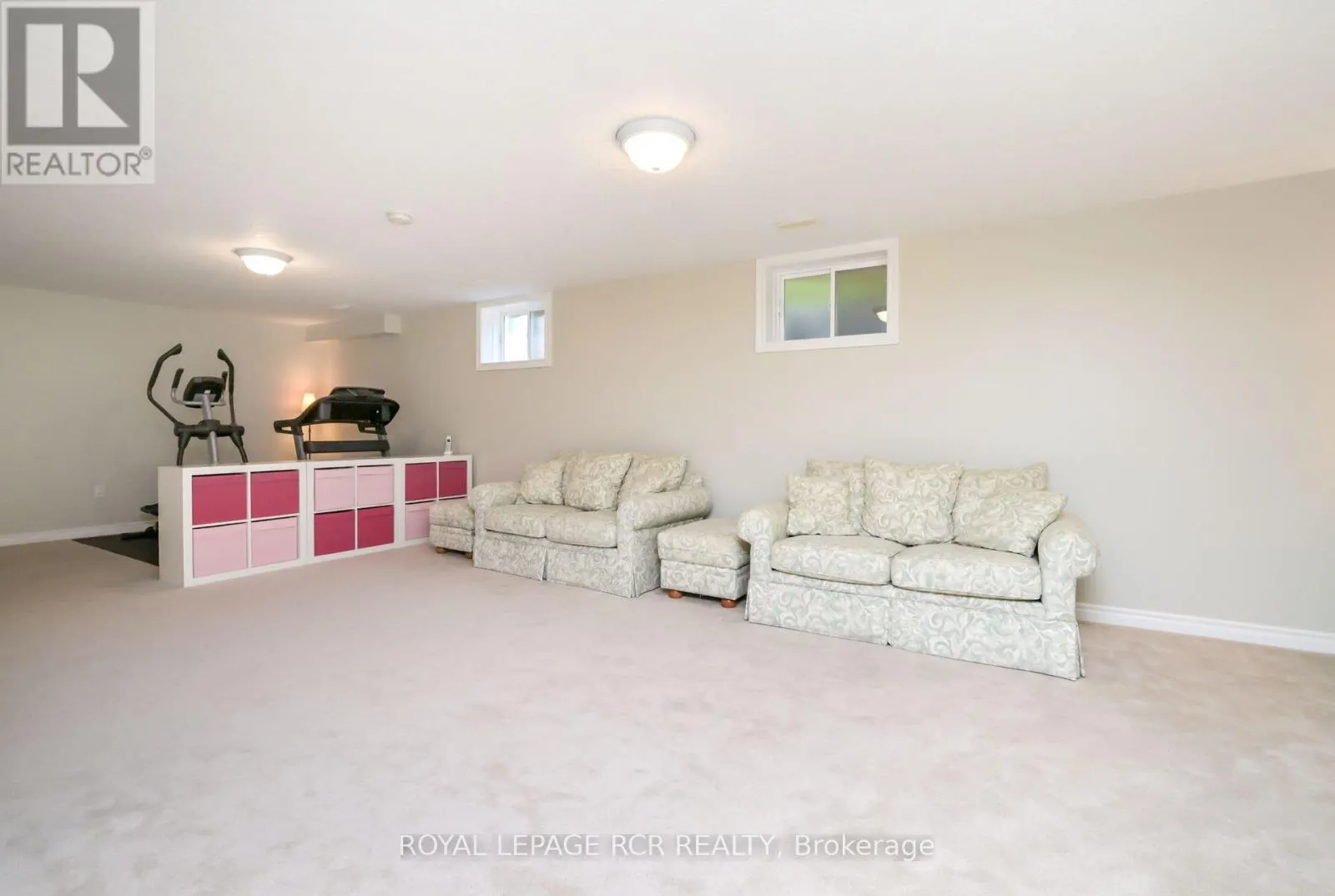 47 - 200 KINGFISHER DRIVE