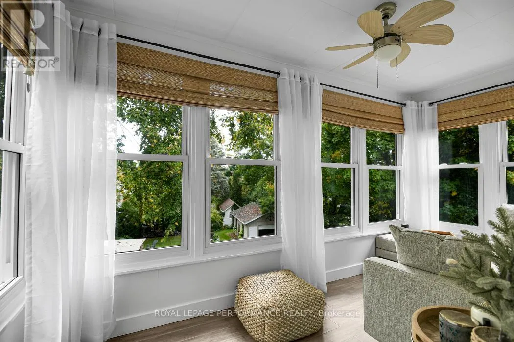 5583 MANOTICK MAIN STREET