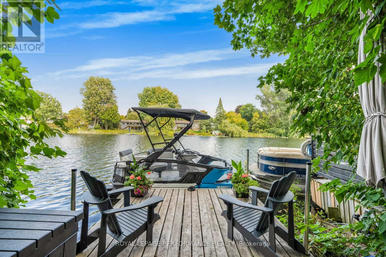 5583 MANOTICK MAIN STREET