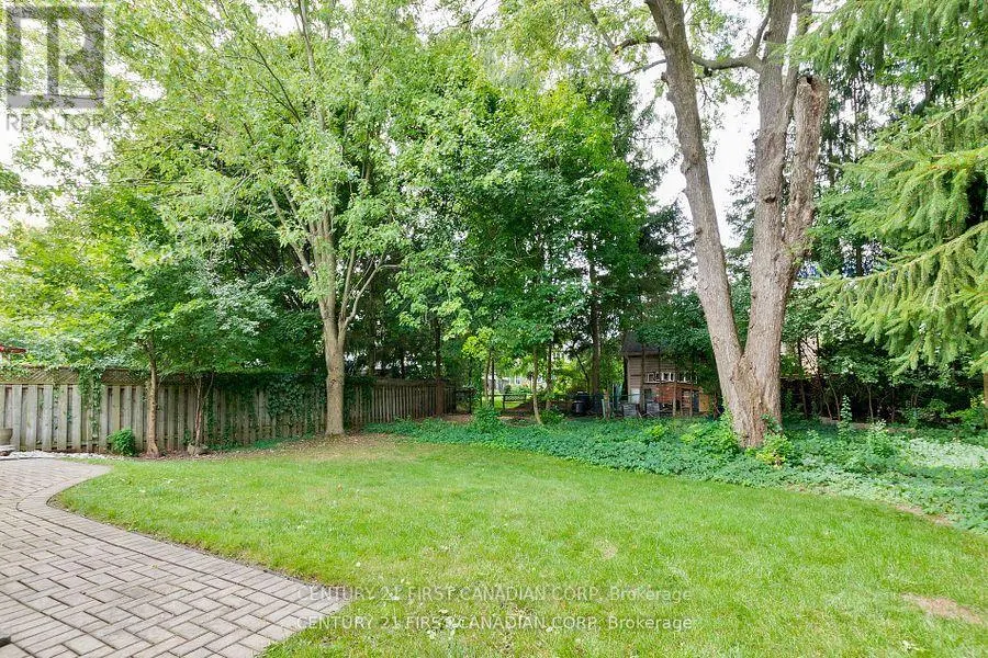 799 FARNHAM ROAD