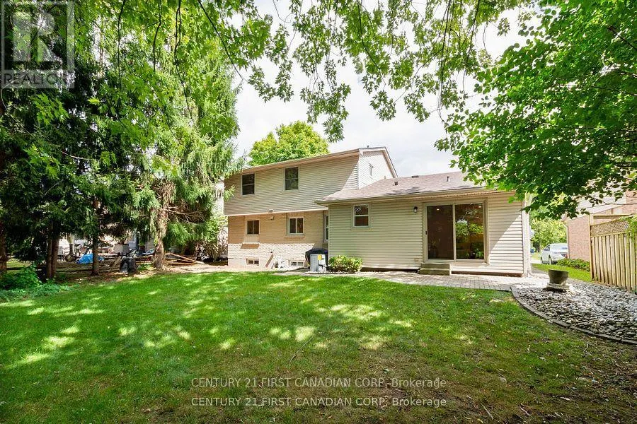 799 FARNHAM ROAD
