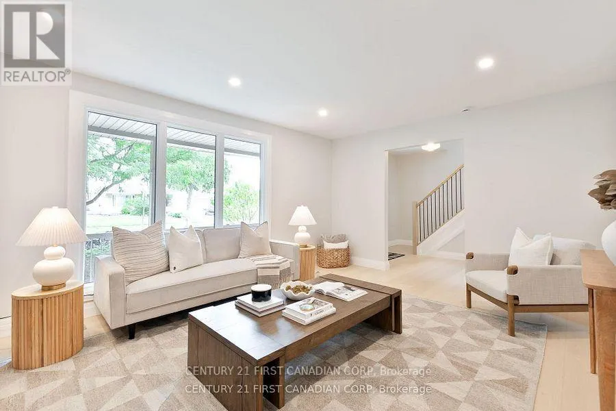 799 FARNHAM ROAD