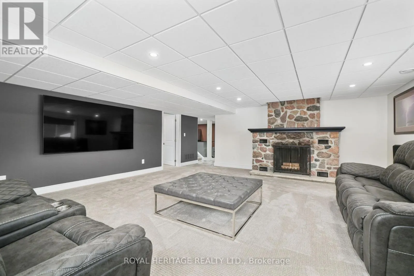 8803 DALE ROAD