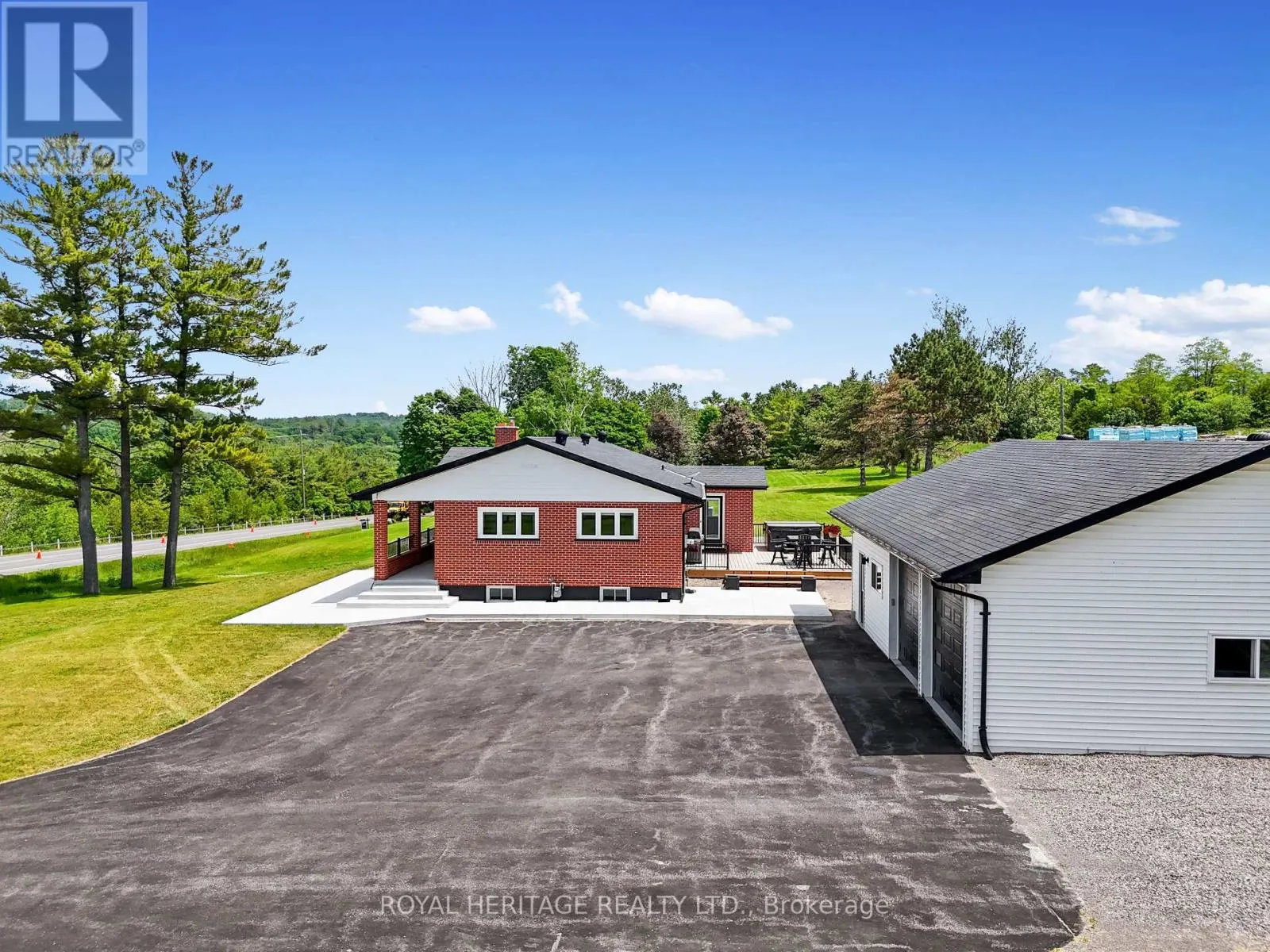 8803 DALE ROAD