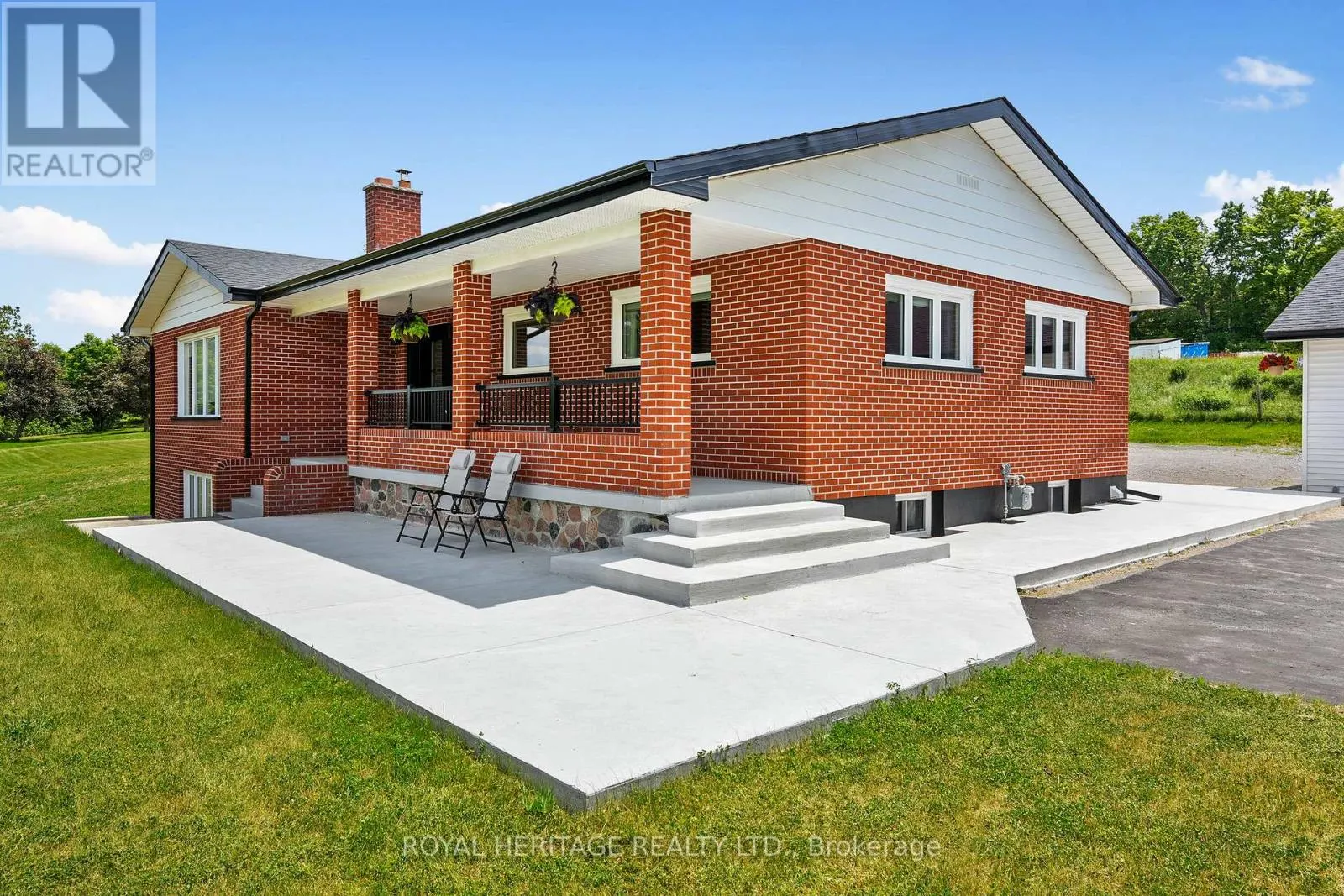 8803 DALE ROAD
