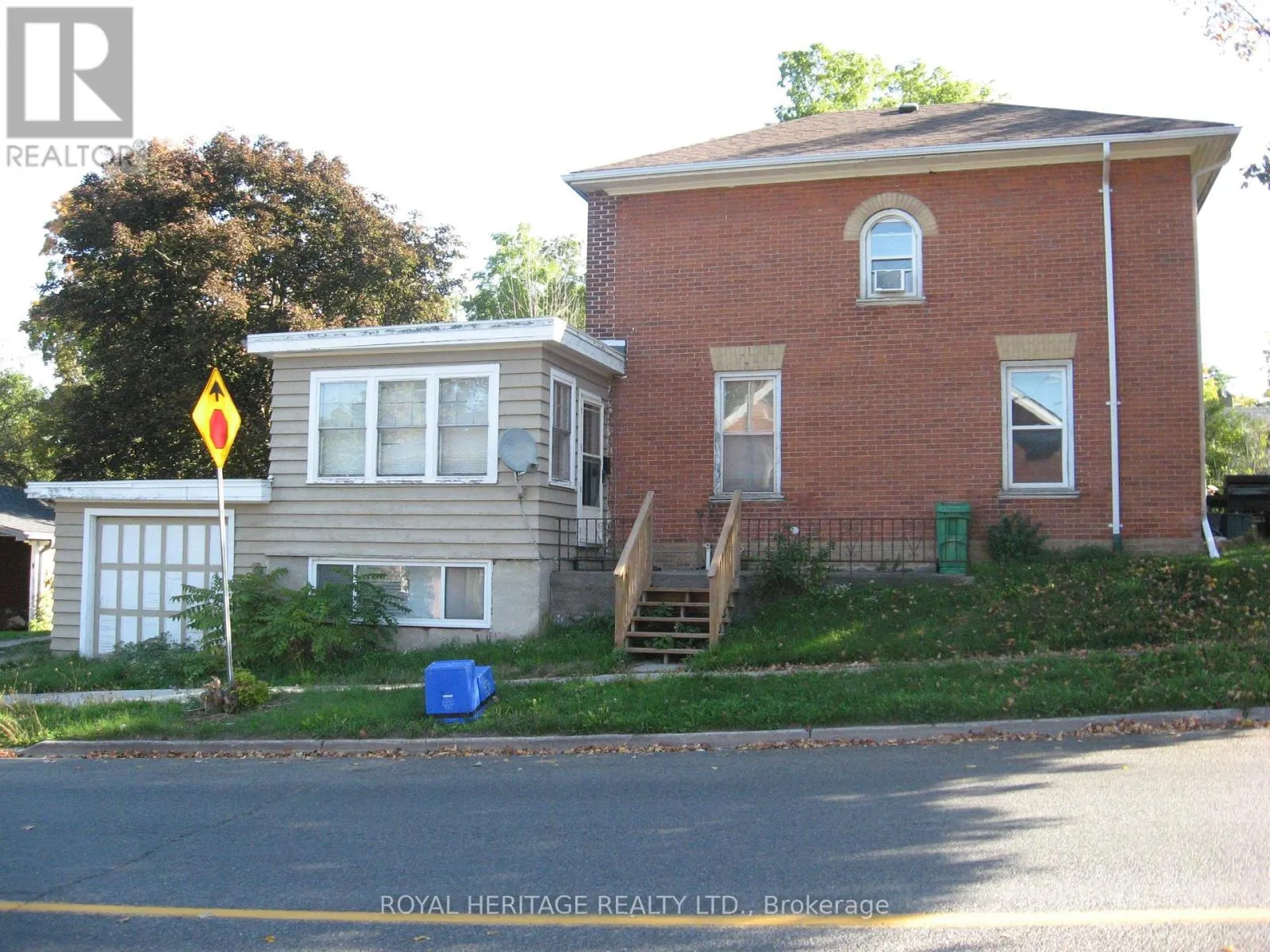 276 PARKHILL ROAD W
