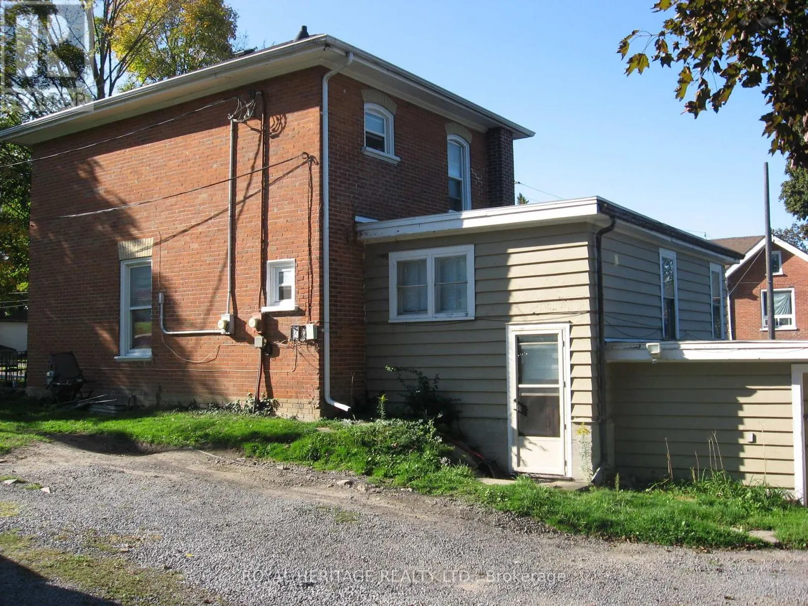 276 PARKHILL ROAD W