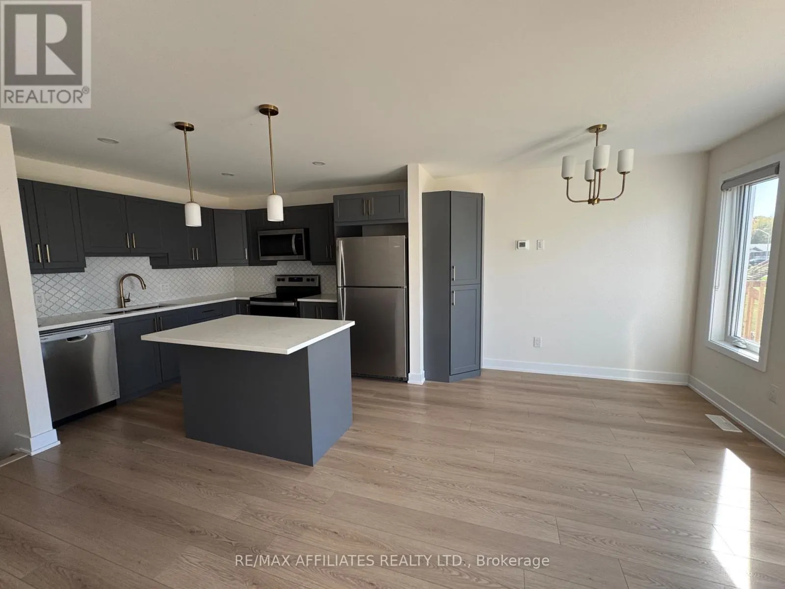 21 MARGARET GRAHAM TERRACE