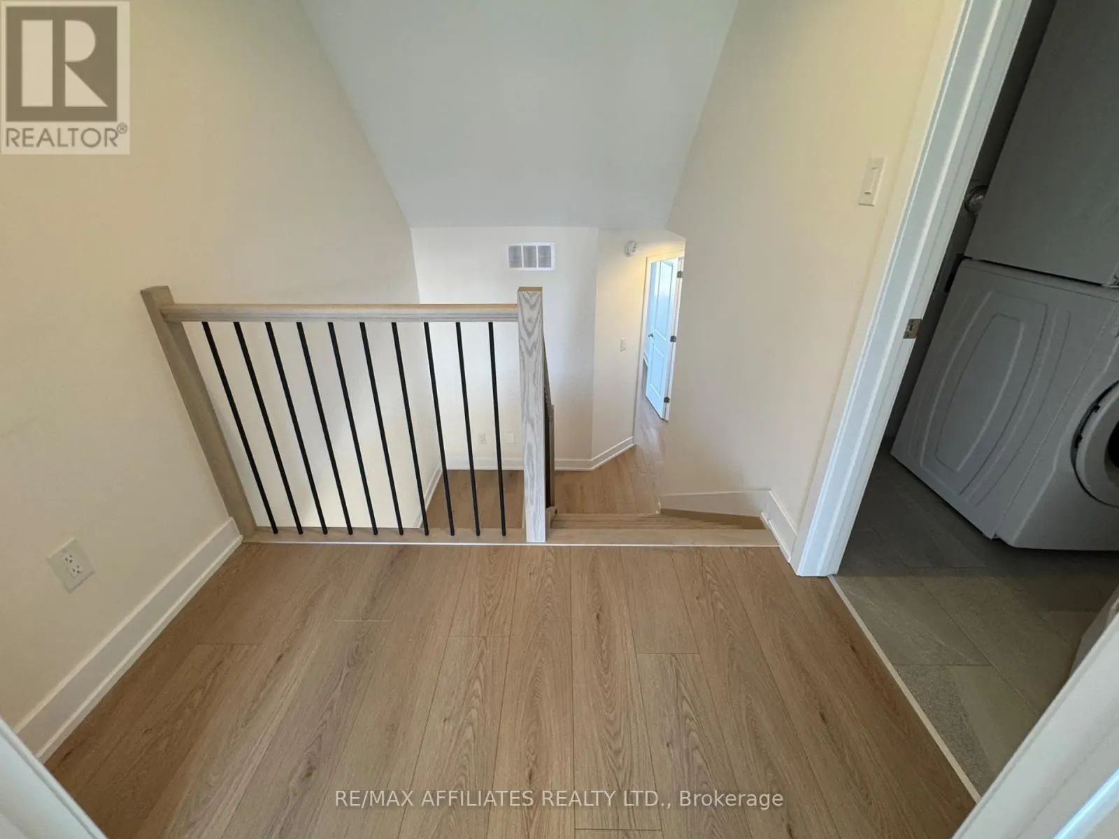 21 MARGARET GRAHAM TERRACE