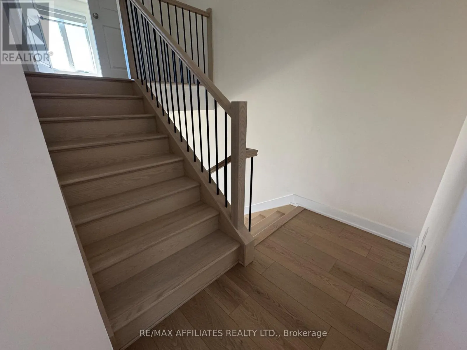 21 MARGARET GRAHAM TERRACE