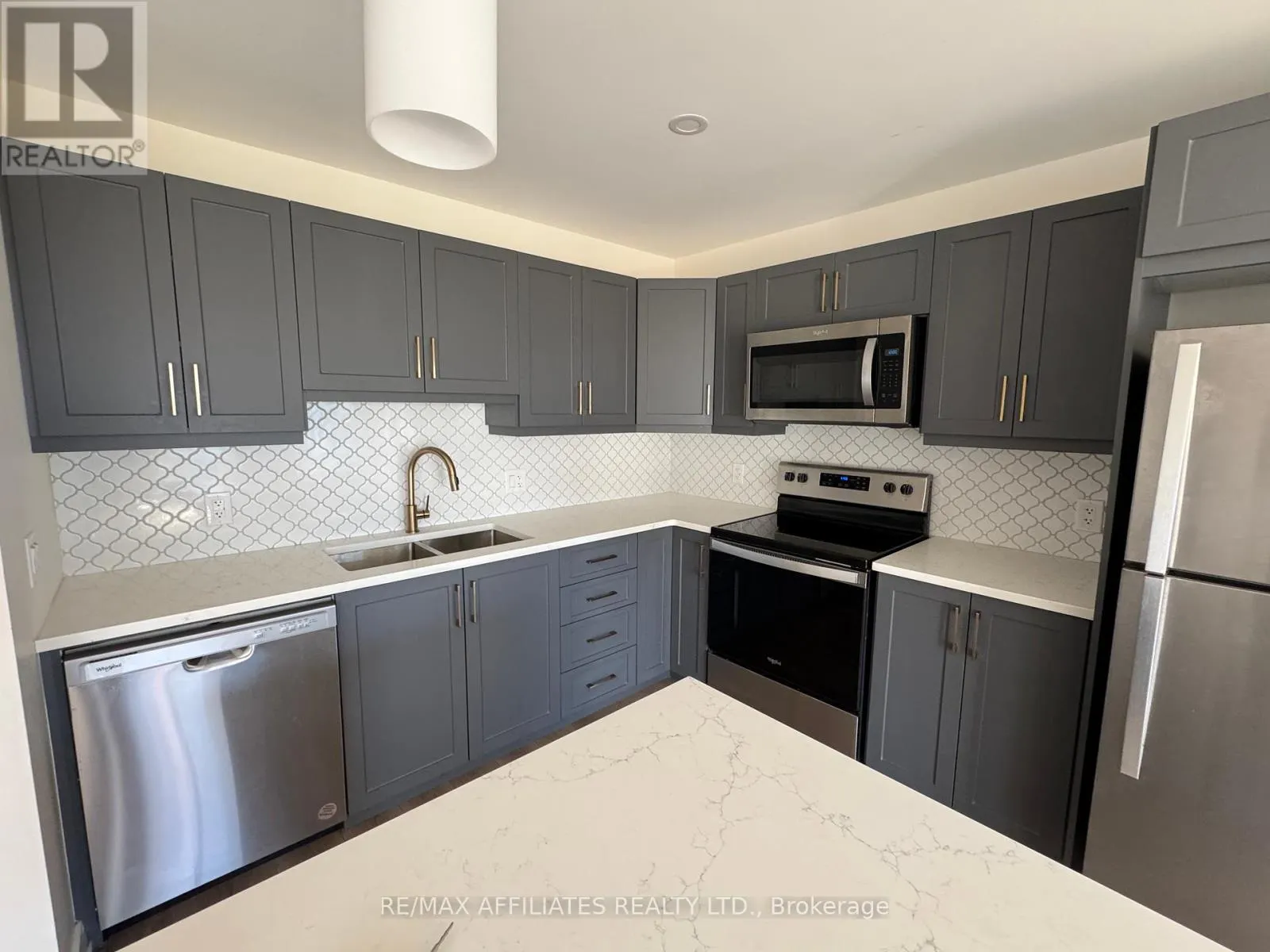 21 MARGARET GRAHAM TERRACE