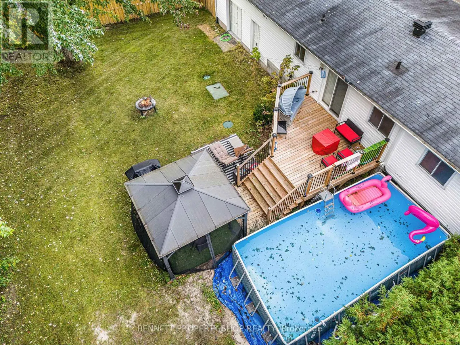 15 MAISONNEUVE STREET