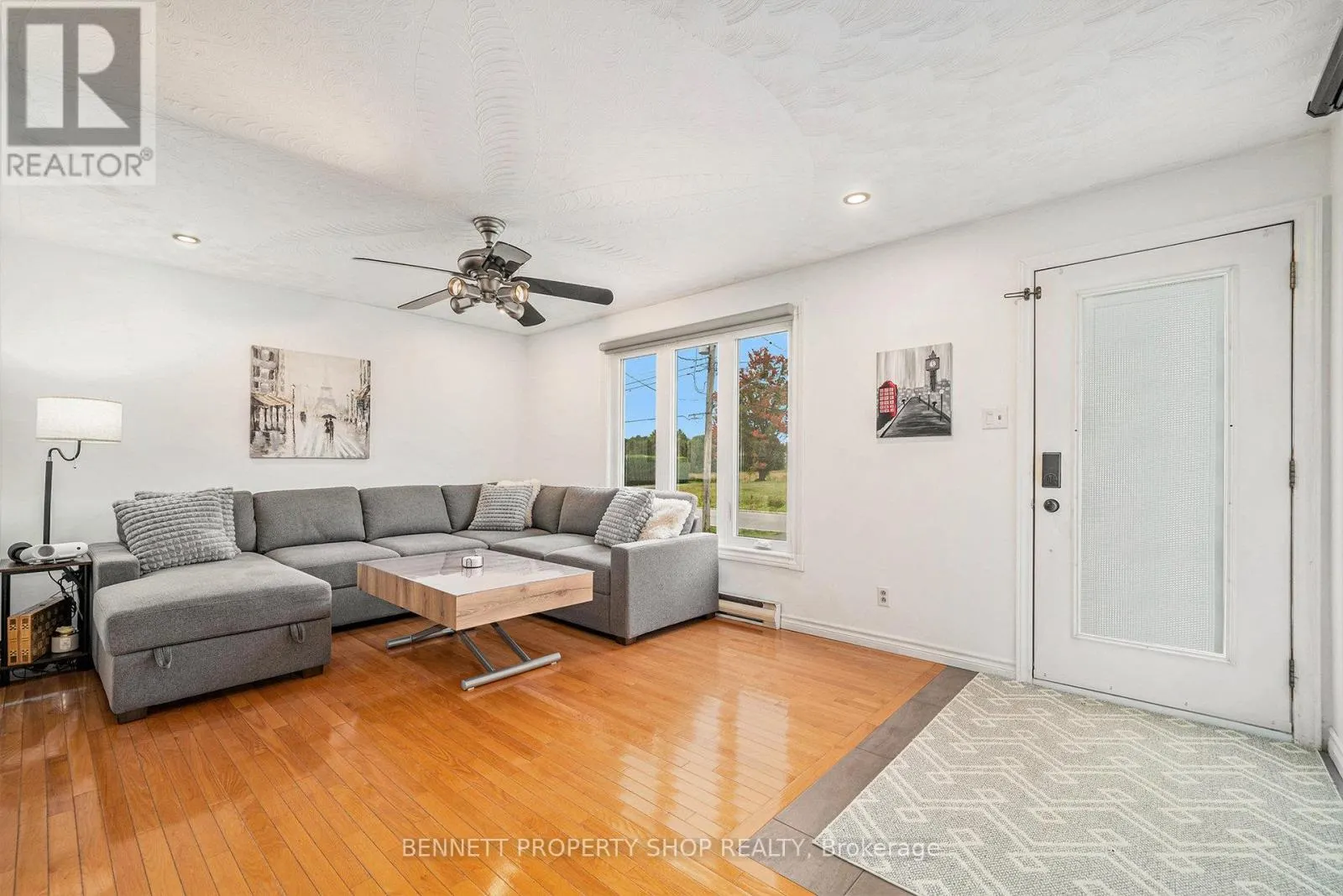 15 MAISONNEUVE STREET