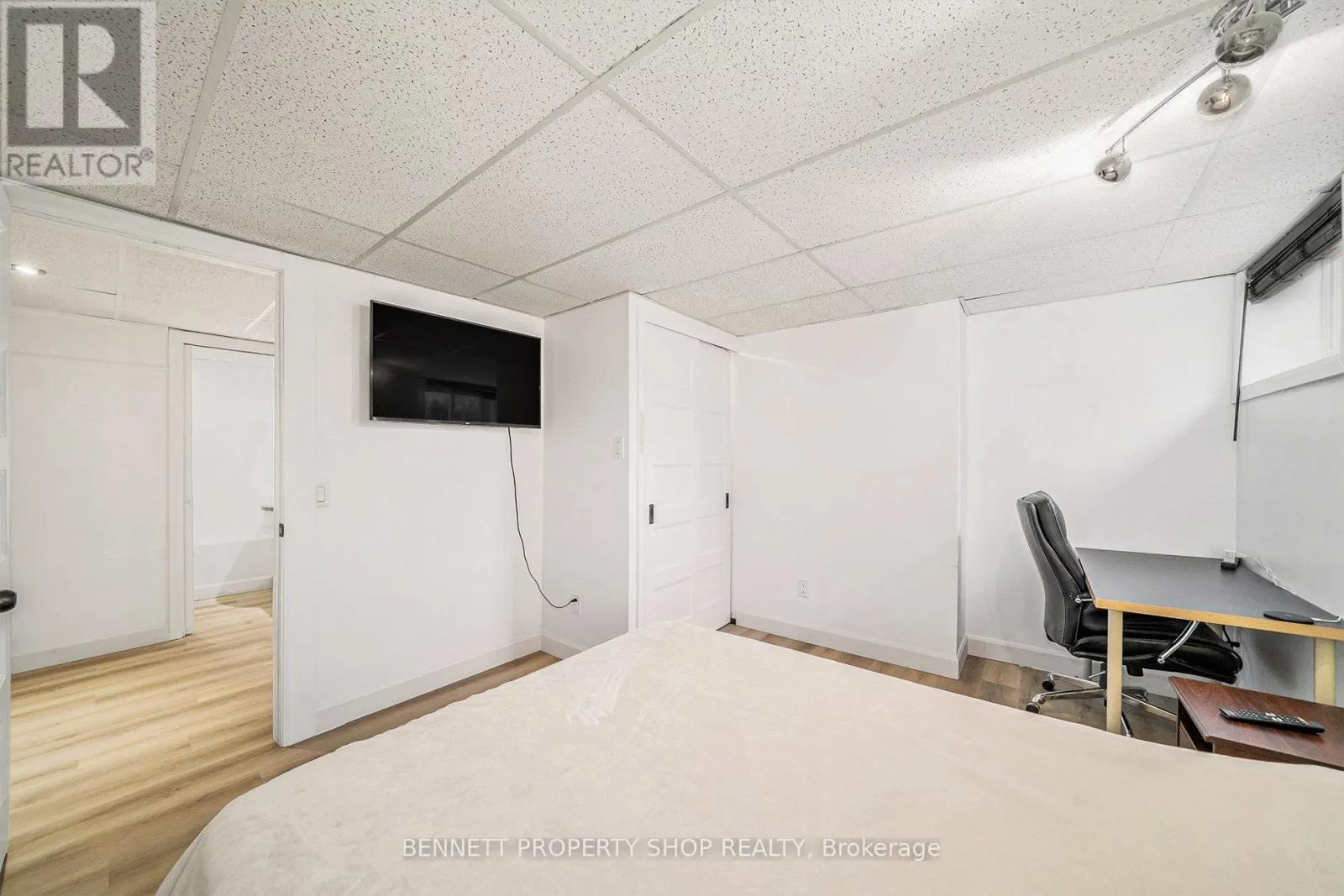 15 MAISONNEUVE STREET