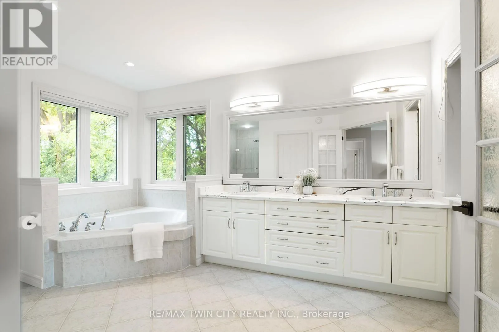 3224 ROSEVILLE ROAD